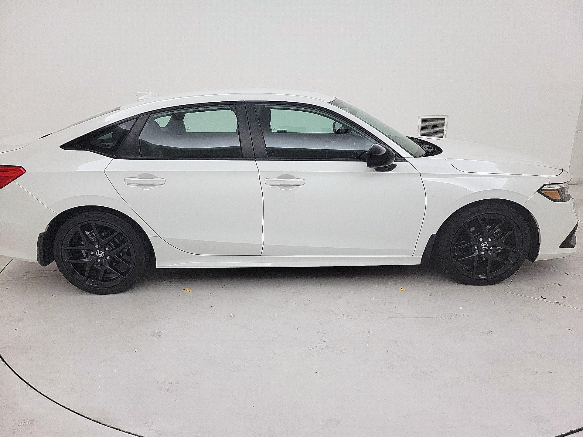 Thumbnail: 2023 Honda Civic - 4