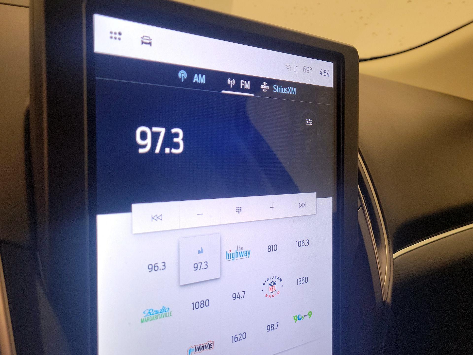 Thumbnail: 2021 Ford Edge - 15