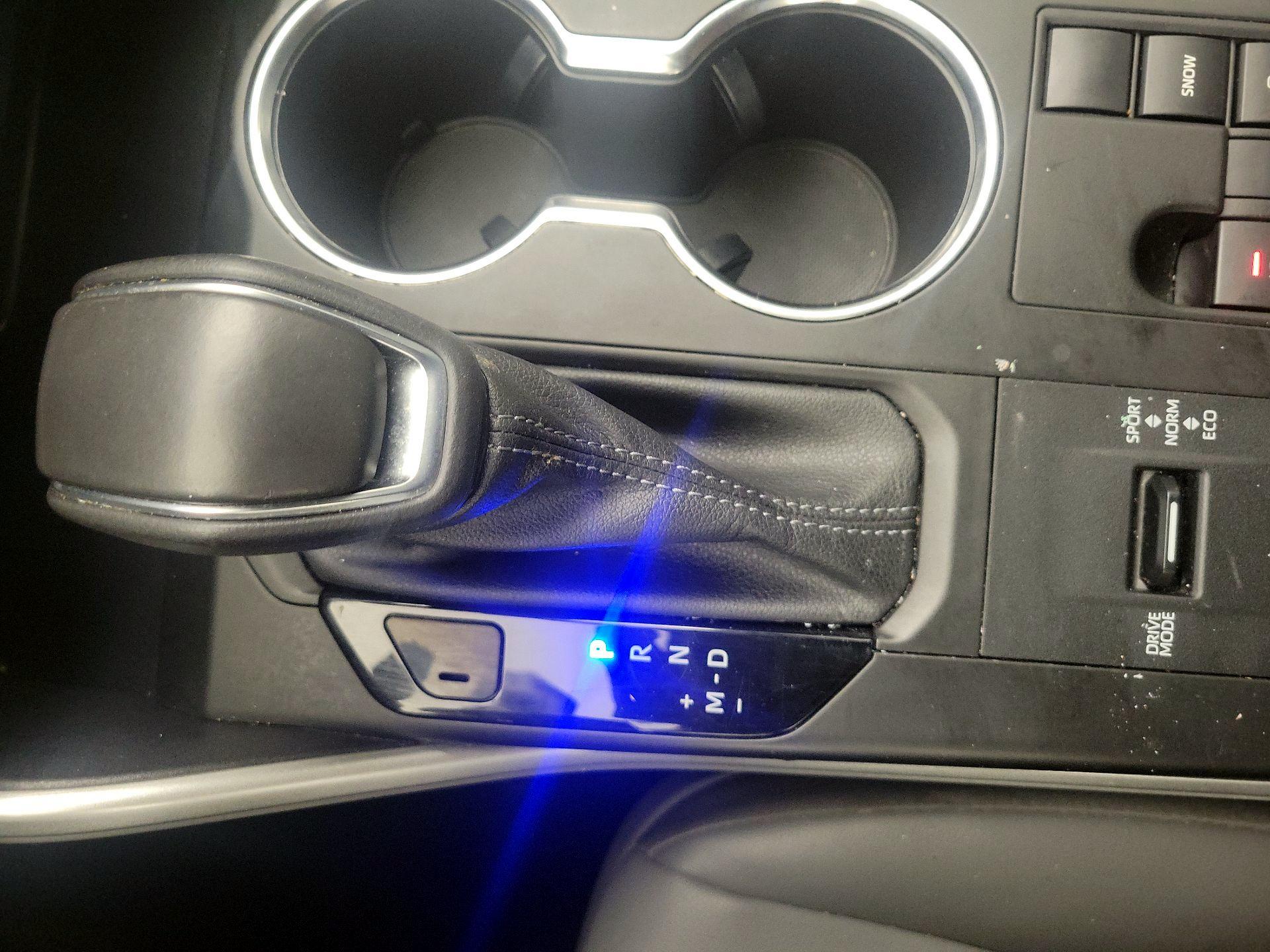 Thumbnail: 2023 Toyota Highlander - 17