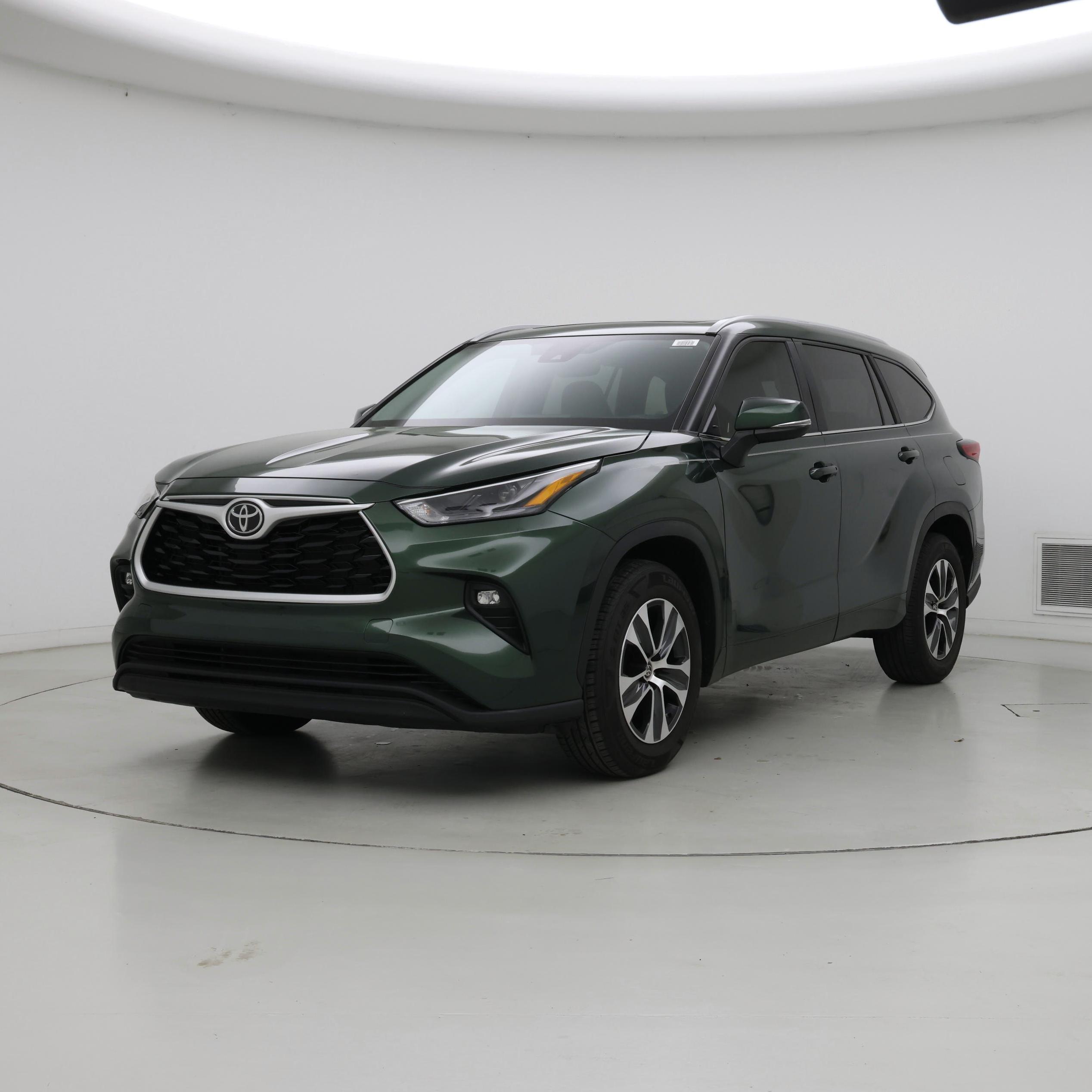 Thumbnail: 2023 Toyota Highlander - 4