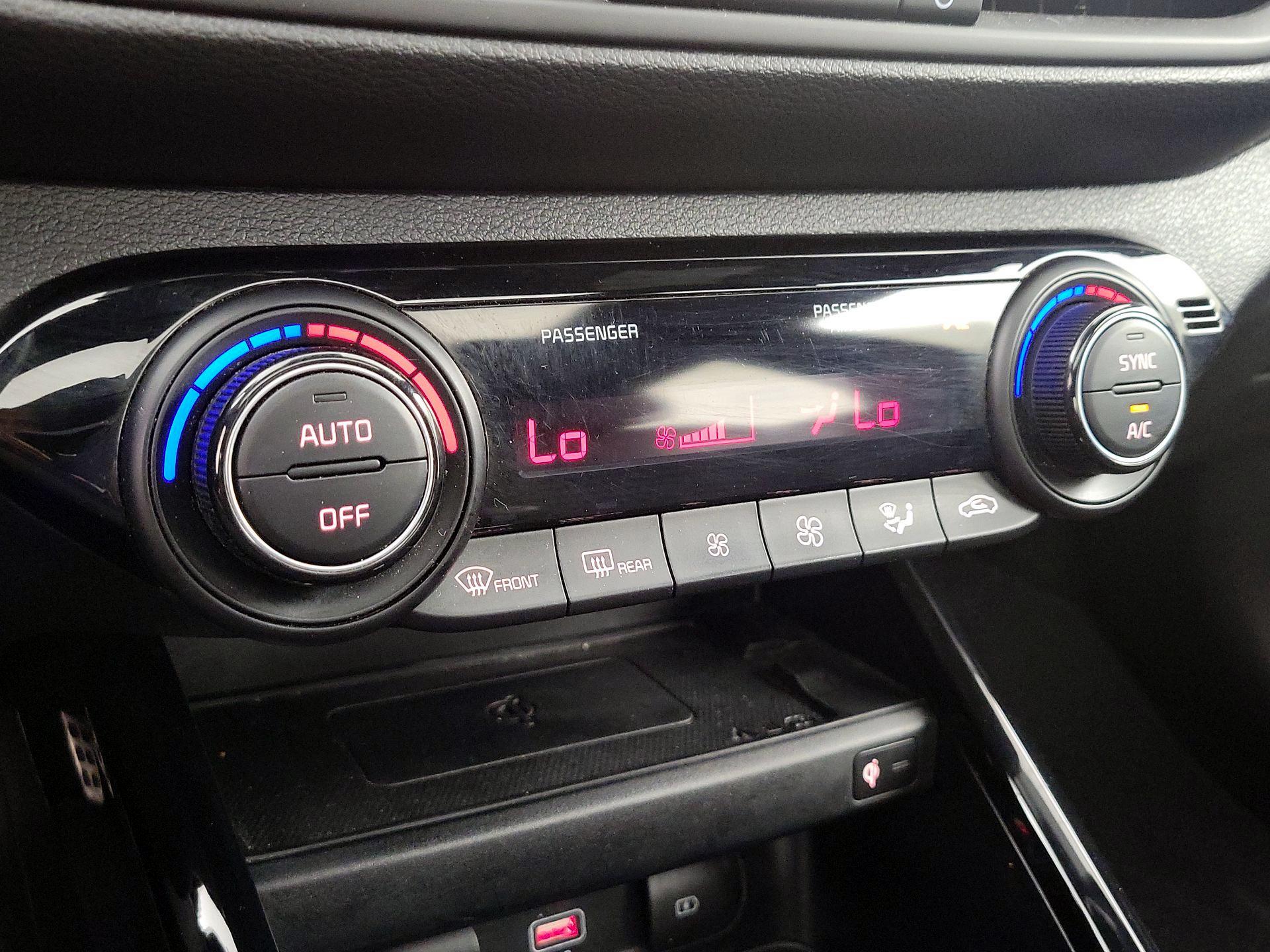 Thumbnail: 2024 Kia Forte - 17