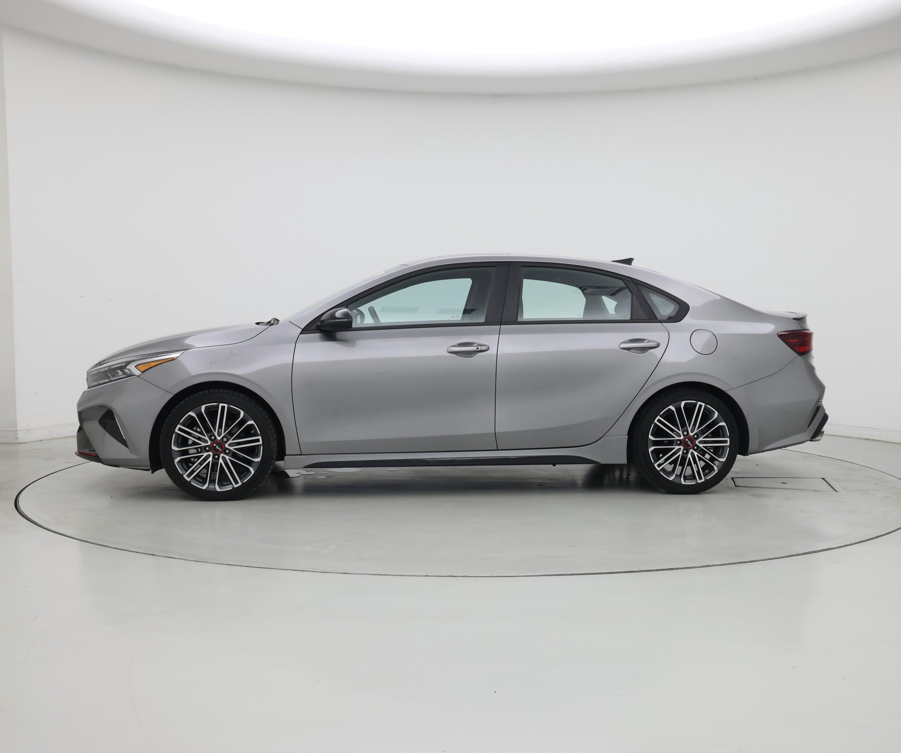 Thumbnail: 2024 Kia Forte - 3