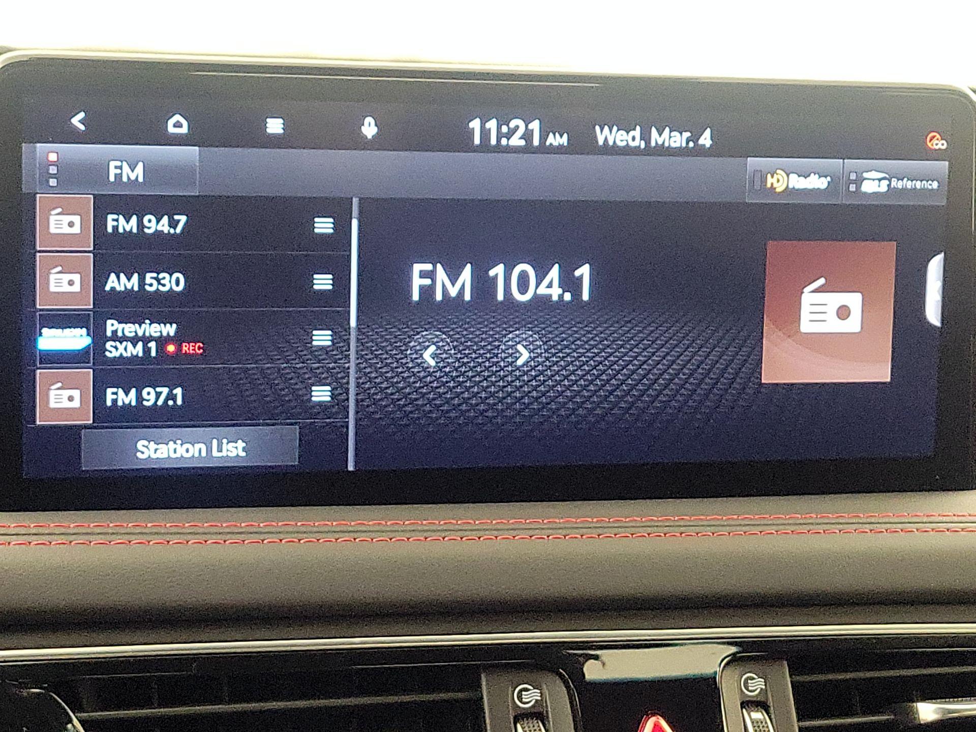 Thumbnail: 2023 Genesis G70 - 16