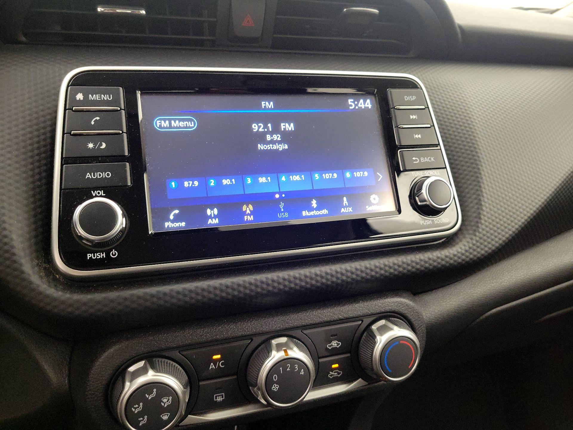 Thumbnail: 2023 Nissan Kicks - 15