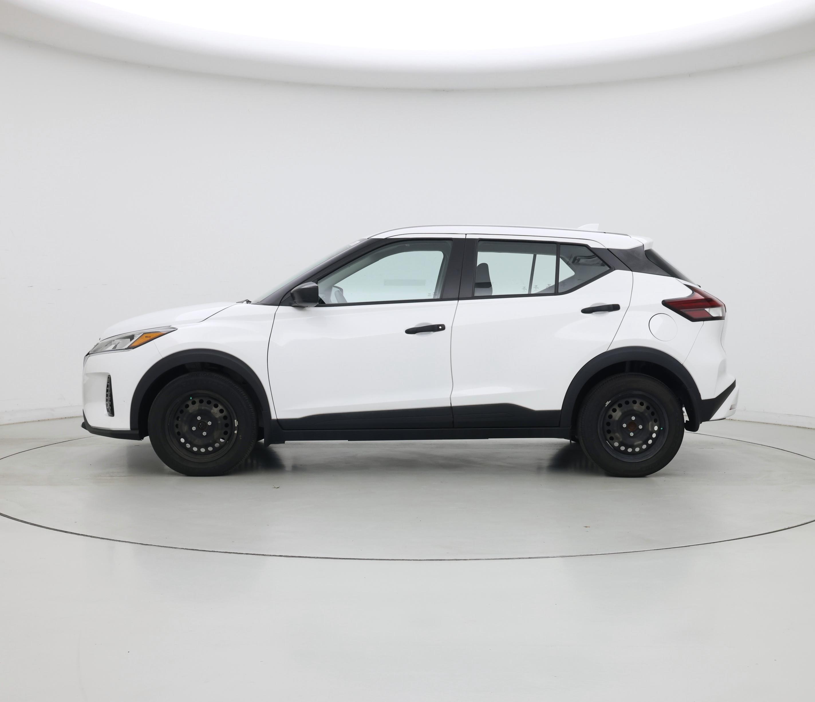 Thumbnail: 2023 Nissan Kicks - 3