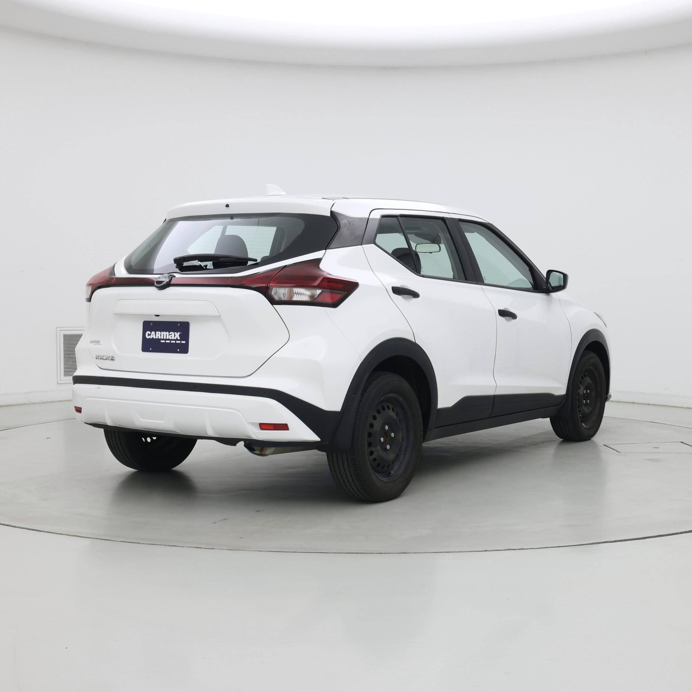 Thumbnail: 2023 Nissan Kicks - 8