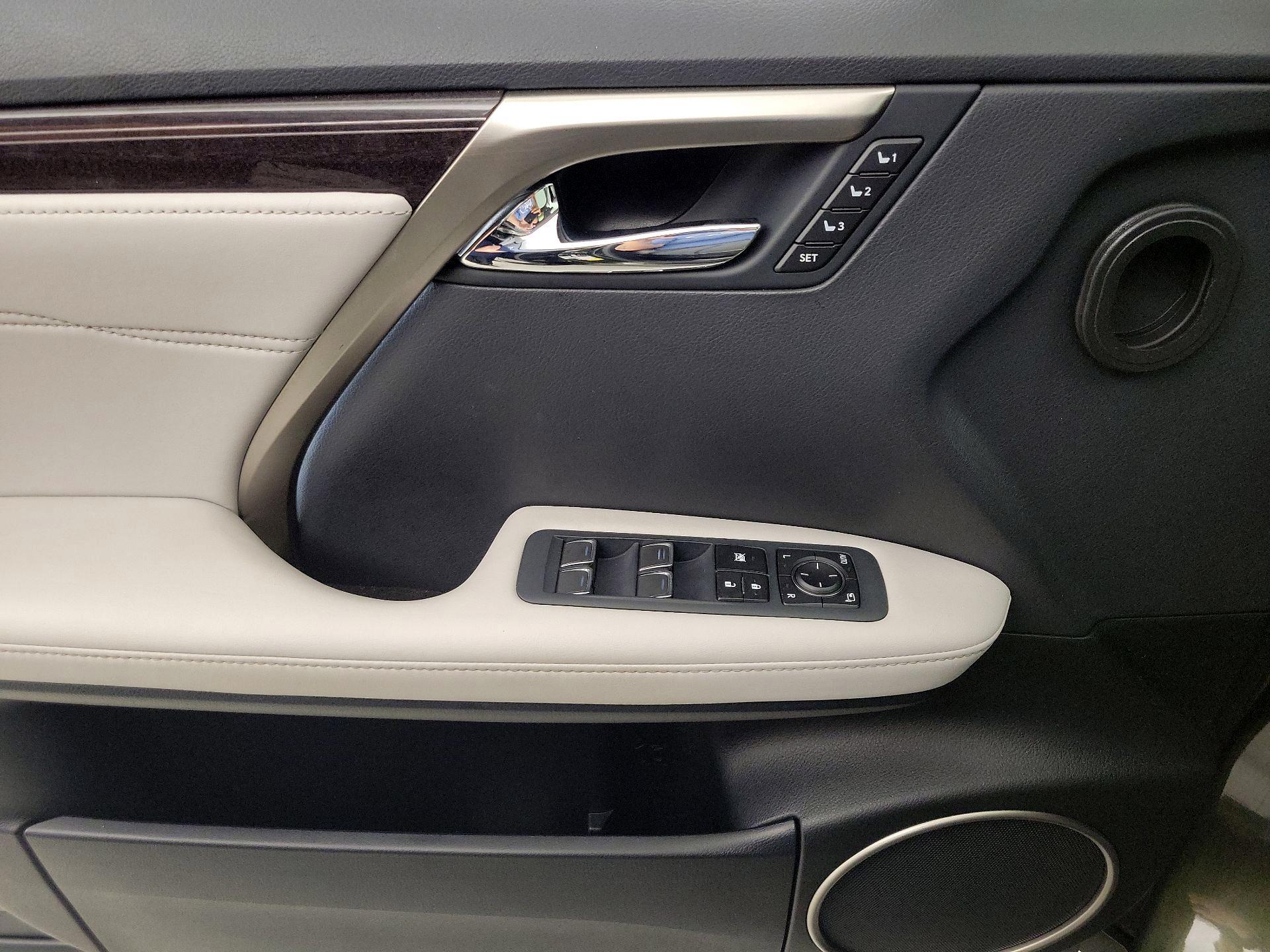 Thumbnail: 2022 Lexus RX - 12