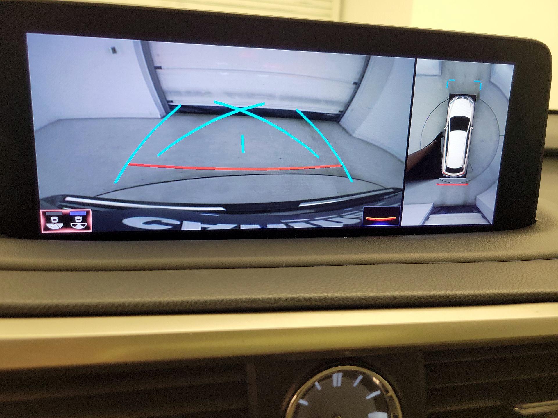 Thumbnail: 2022 Lexus RX - 15