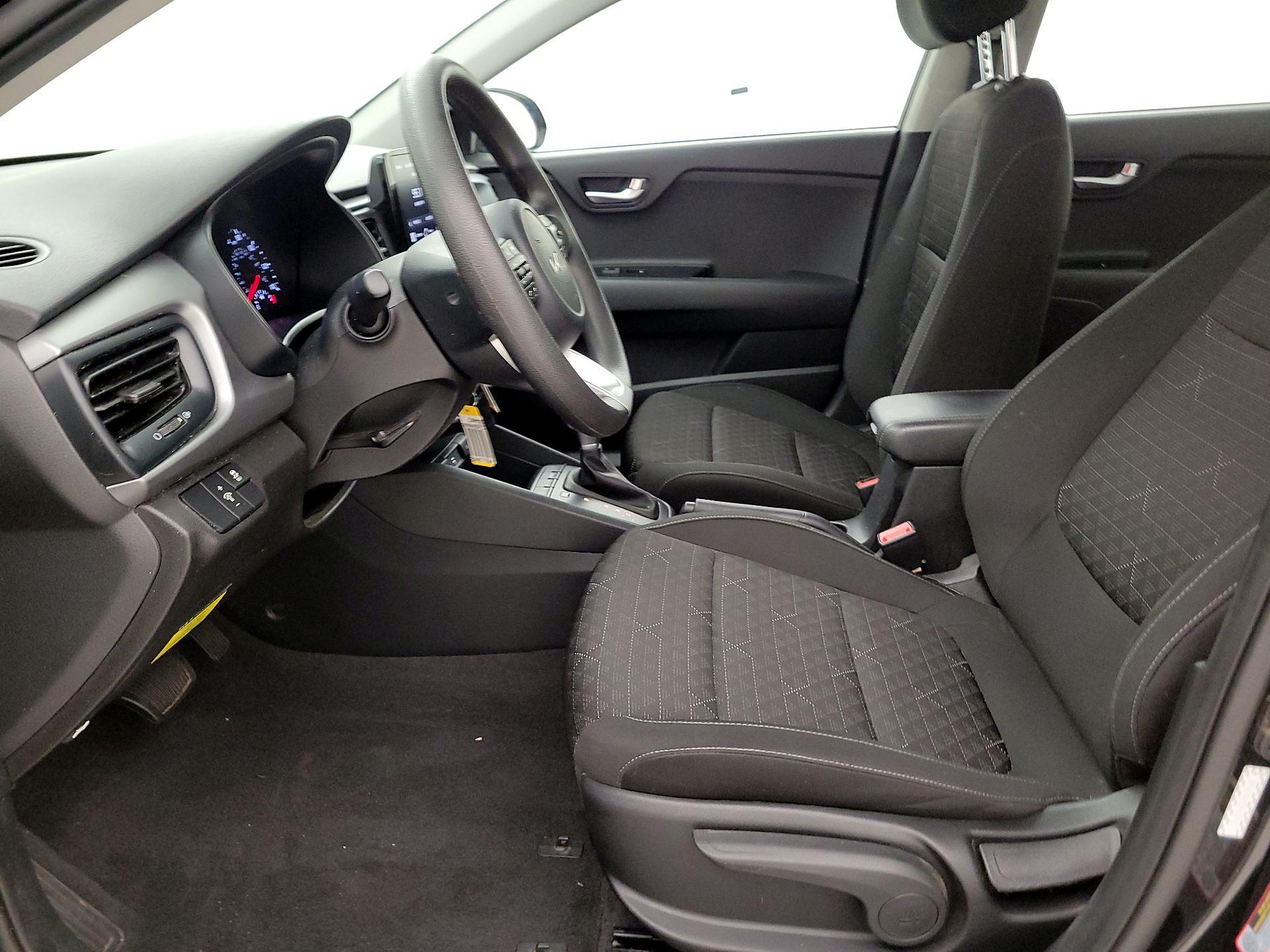 Thumbnail: 2023 Kia Rio - 11