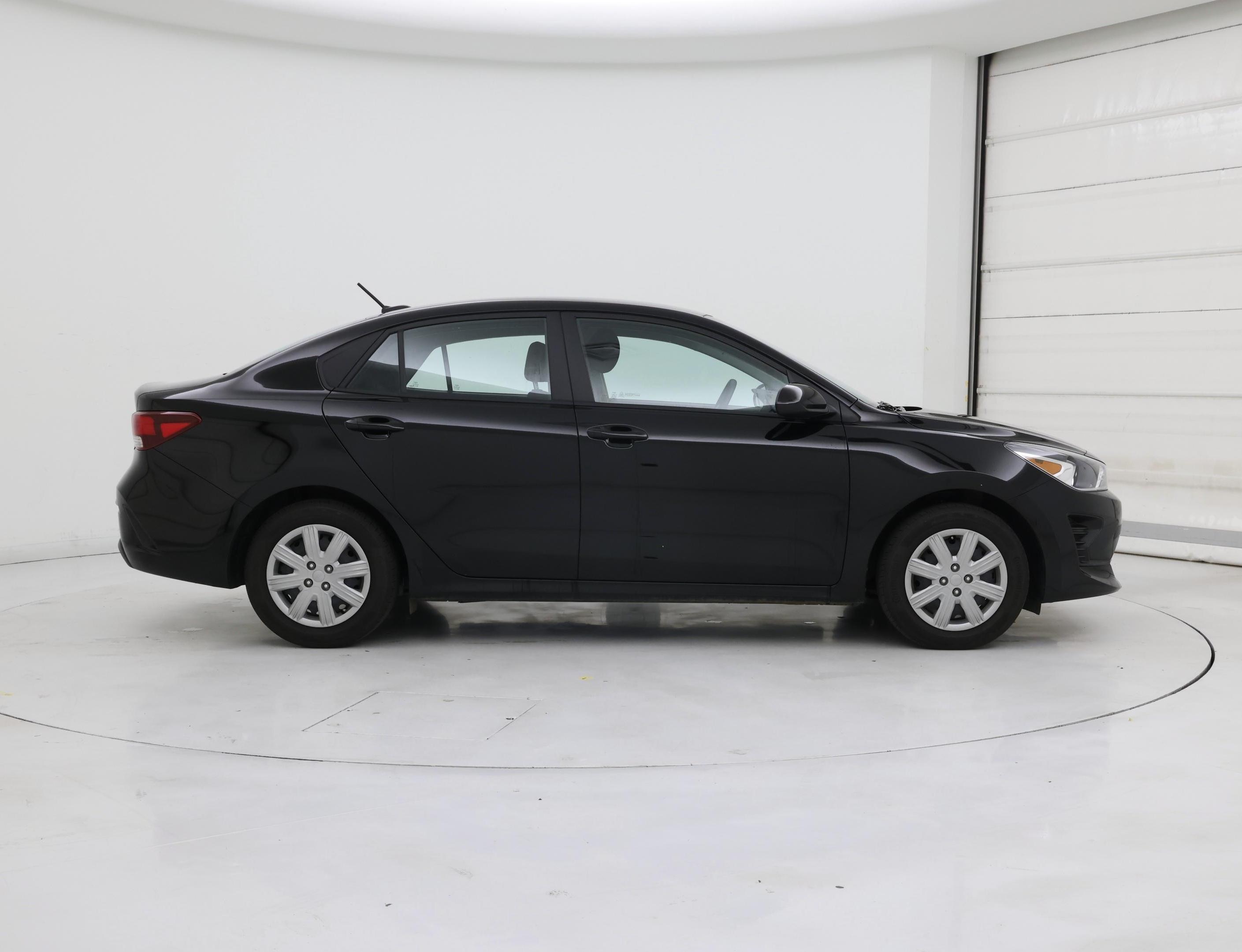 Thumbnail: 2023 Kia Rio - 7