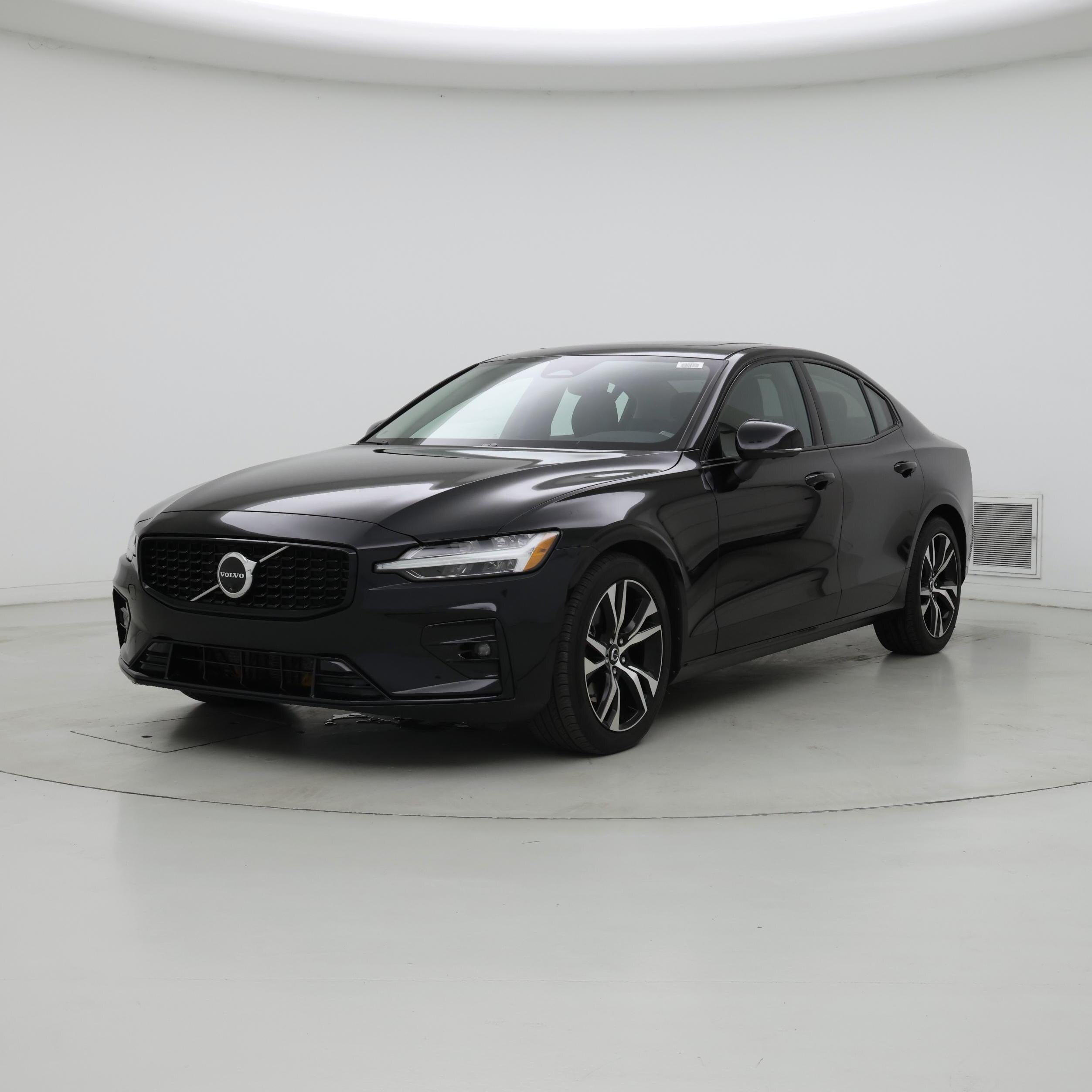 Thumbnail: 2024 Volvo S60 - 4