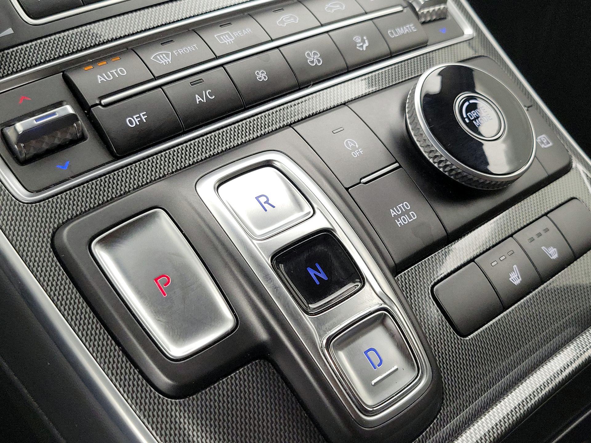 Thumbnail: 2023 Hyundai Santa Fe - 18