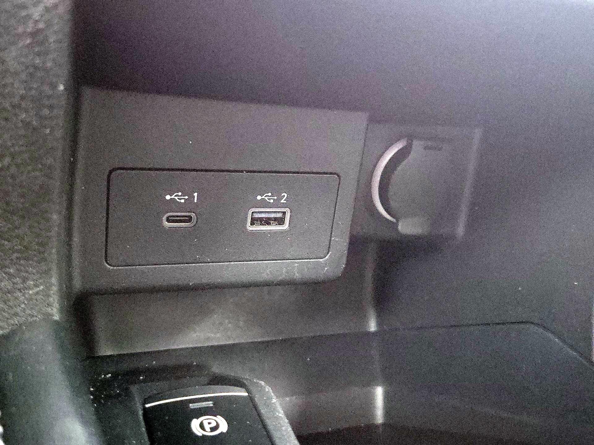 Thumbnail: 2023 Nissan Kicks - 17