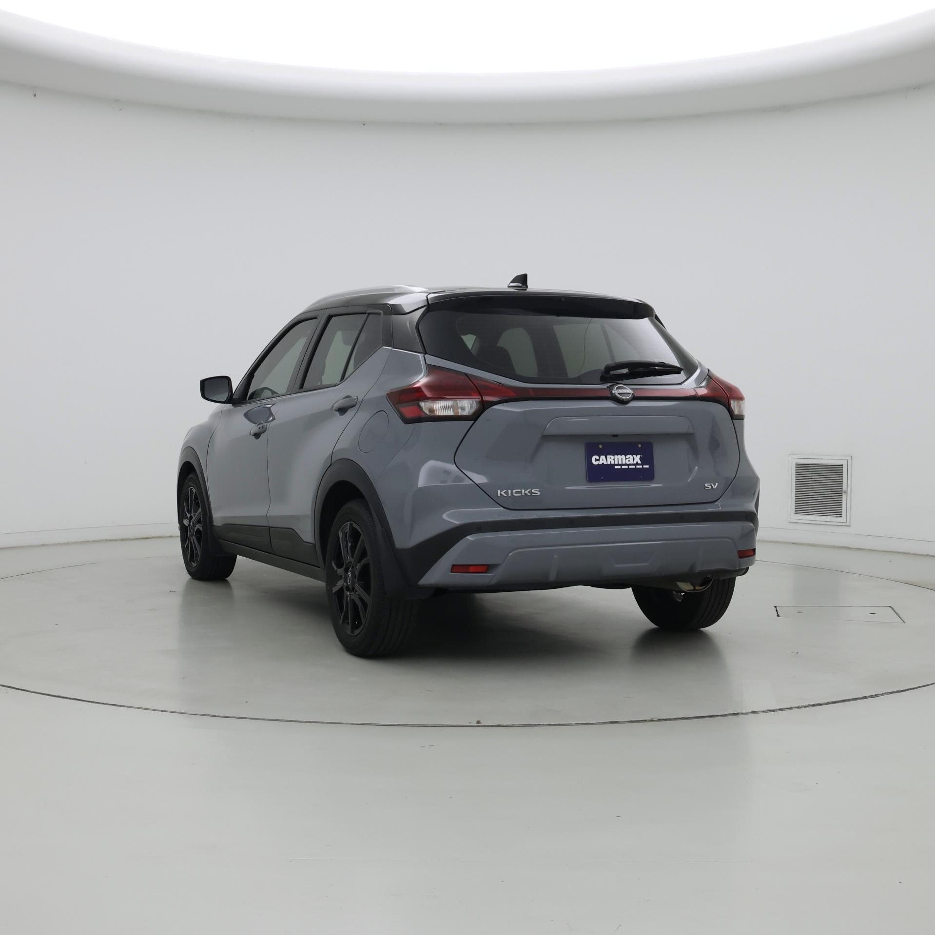 Thumbnail: 2023 Nissan Kicks - 2