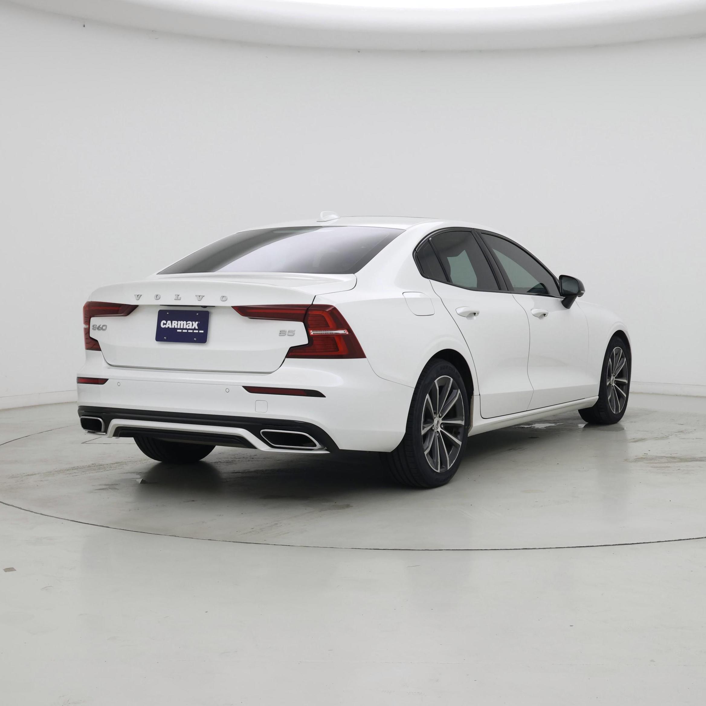 Thumbnail: 2022 Volvo S60 - 8