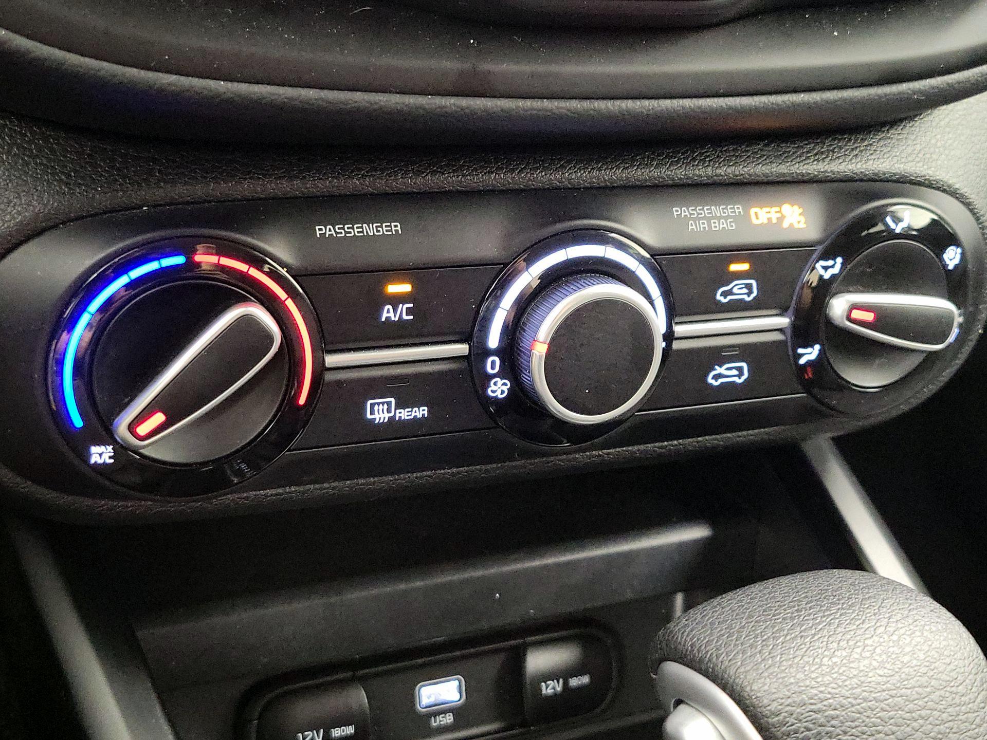 Thumbnail: 2025 Kia Soul - 16