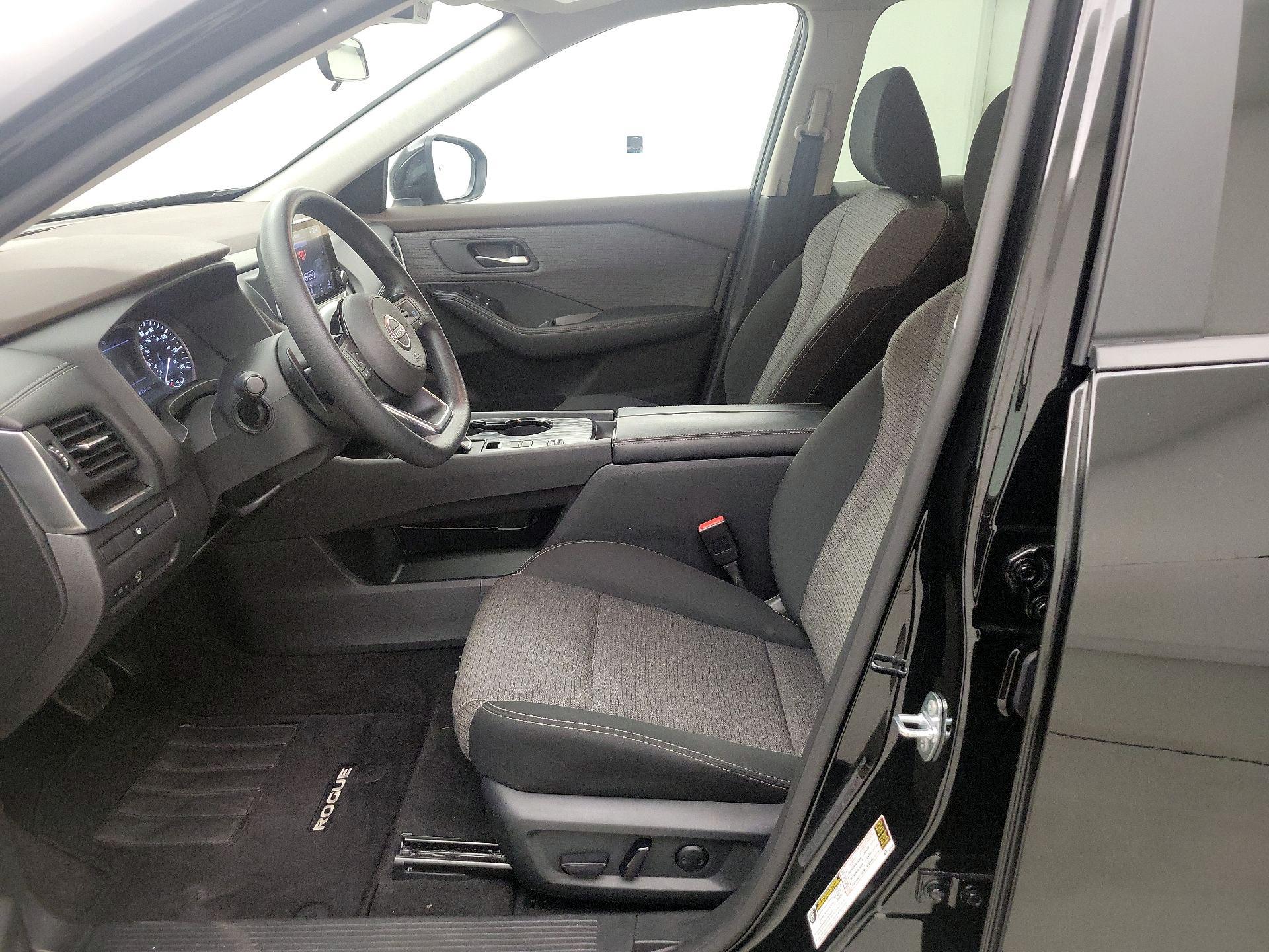 Thumbnail: 2023 Nissan Rogue - 11