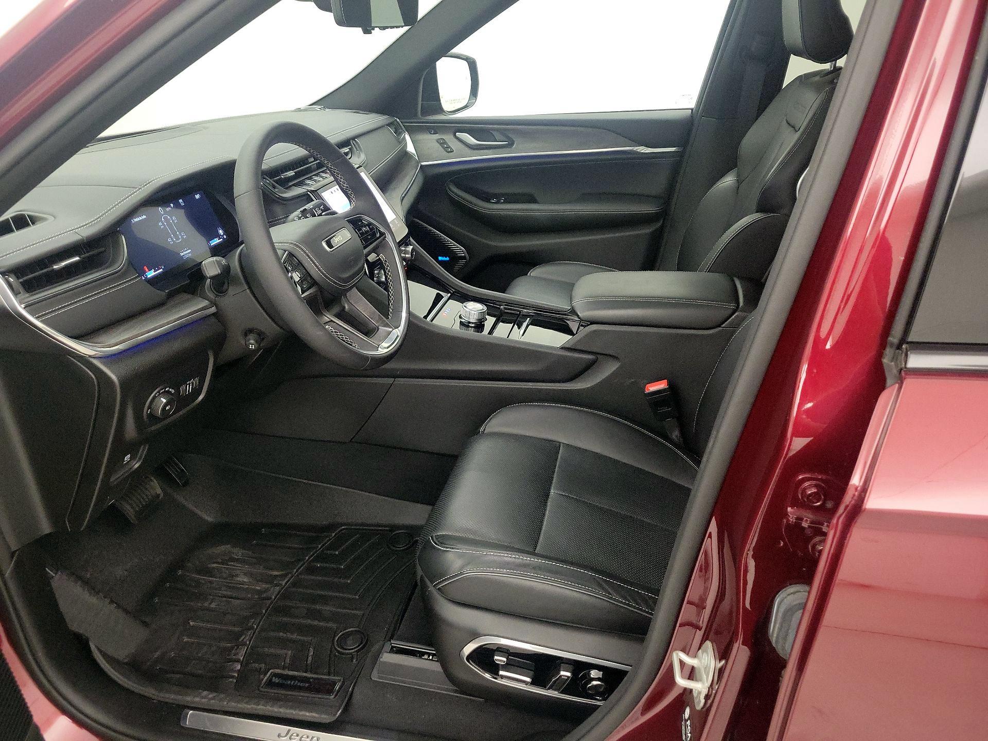 Thumbnail: 2023 Jeep Grand Cherokee L - 11