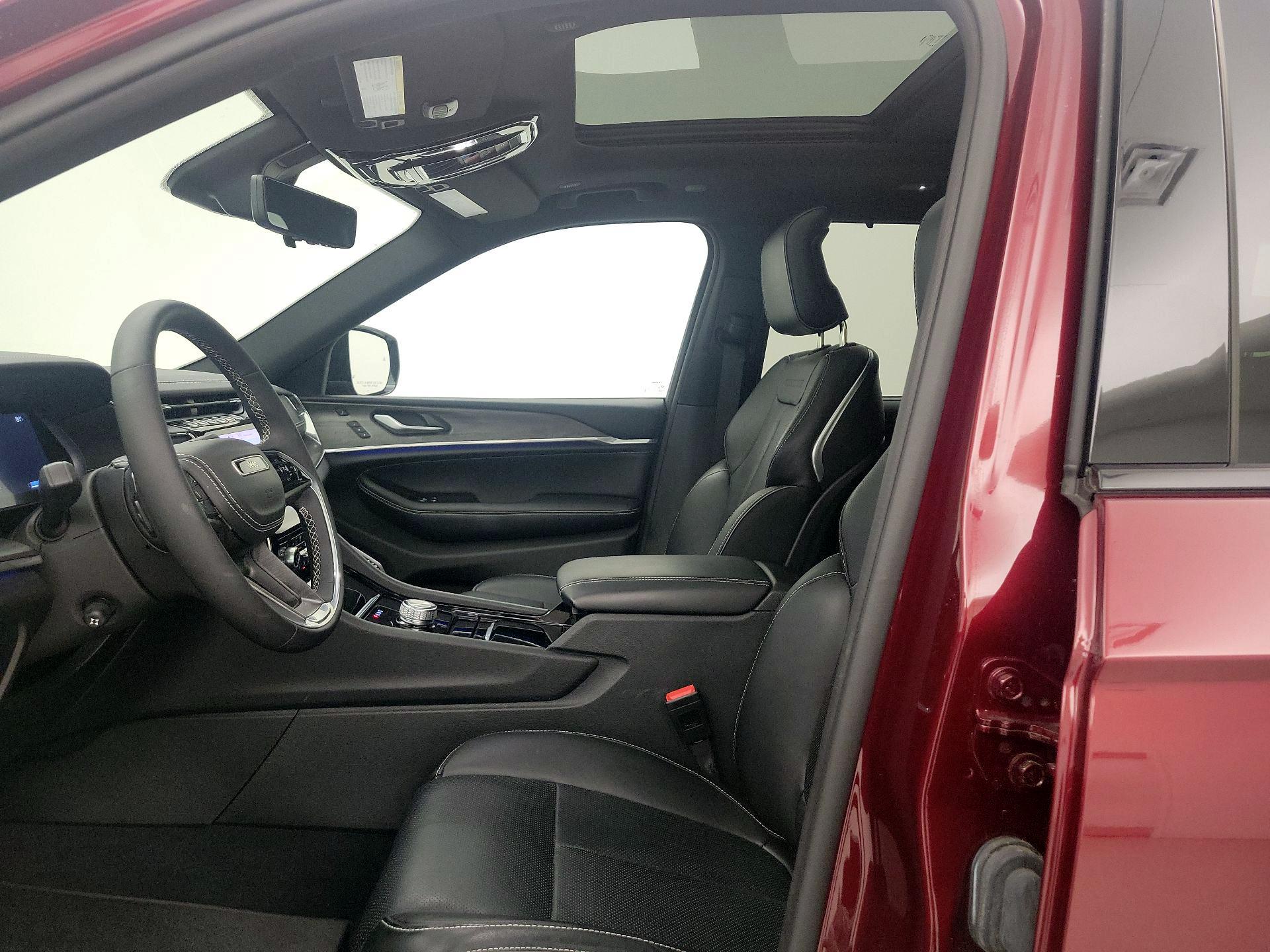 Thumbnail: 2023 Jeep Grand Cherokee L - 20