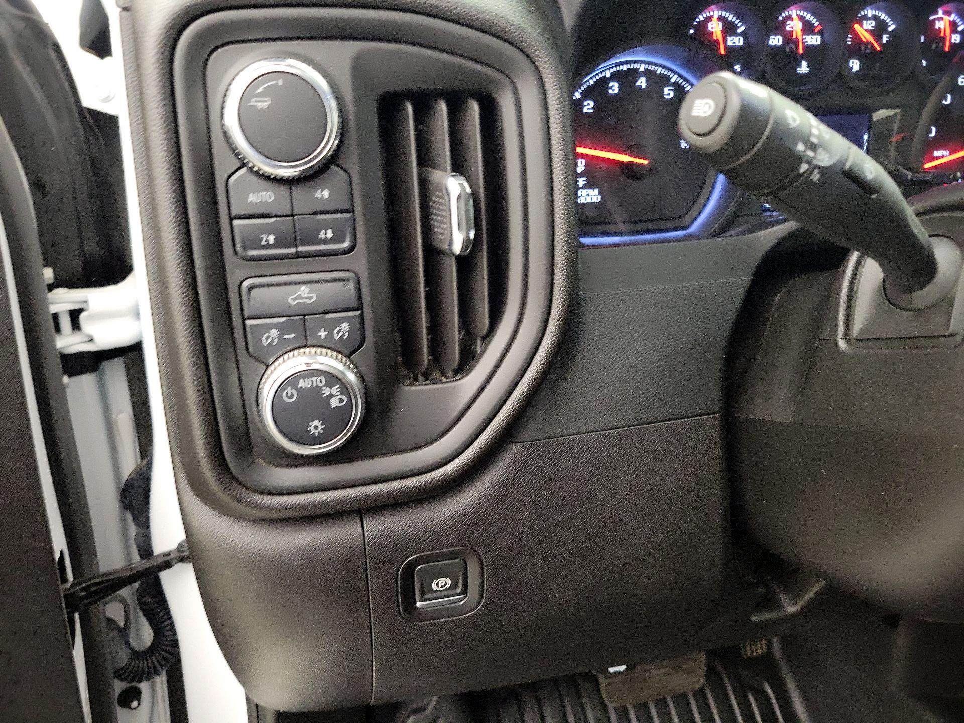 Thumbnail: 2024 GMC Sierra 1500 - 13