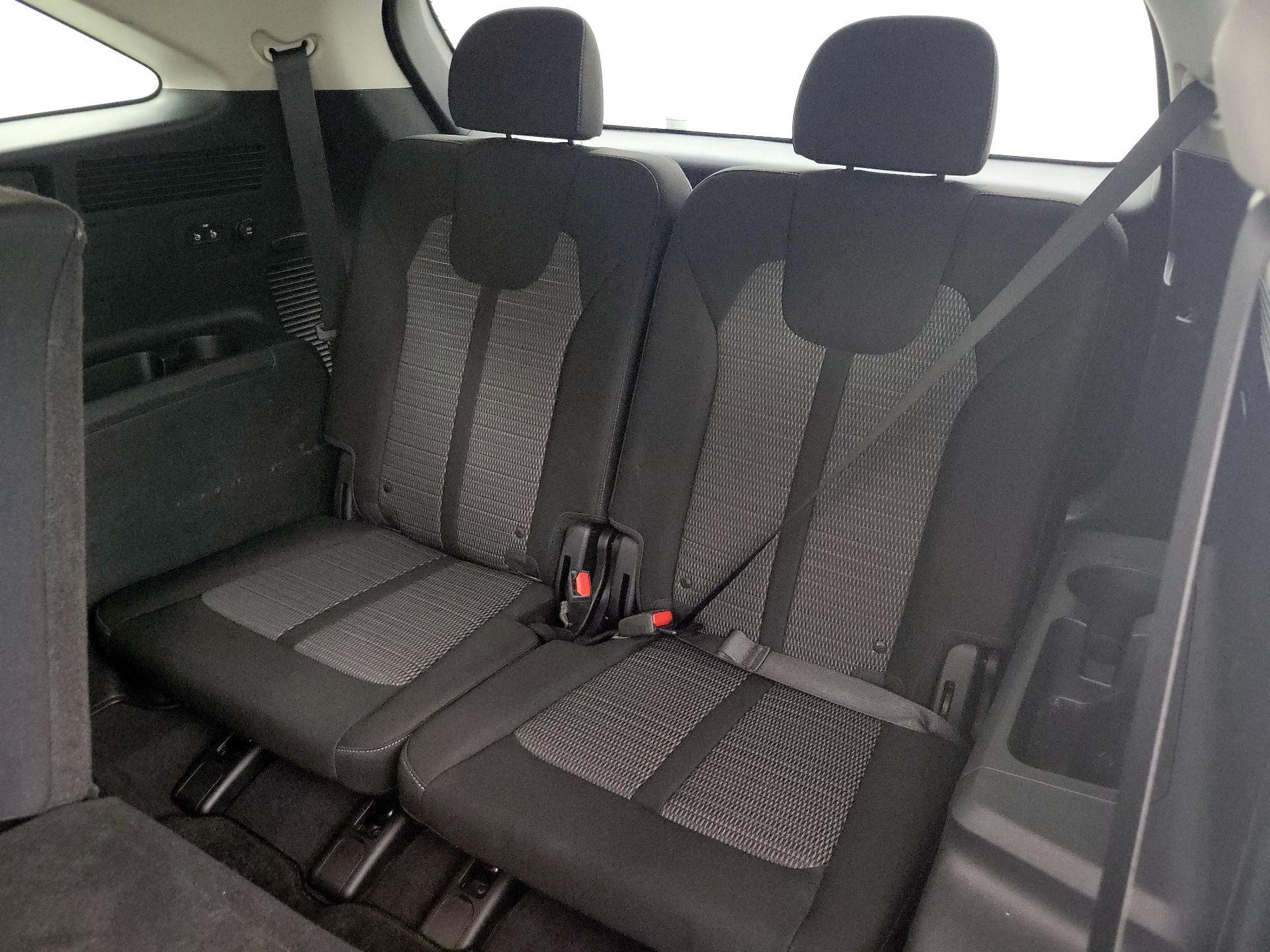 Thumbnail: 2023 Kia Sorento - 20