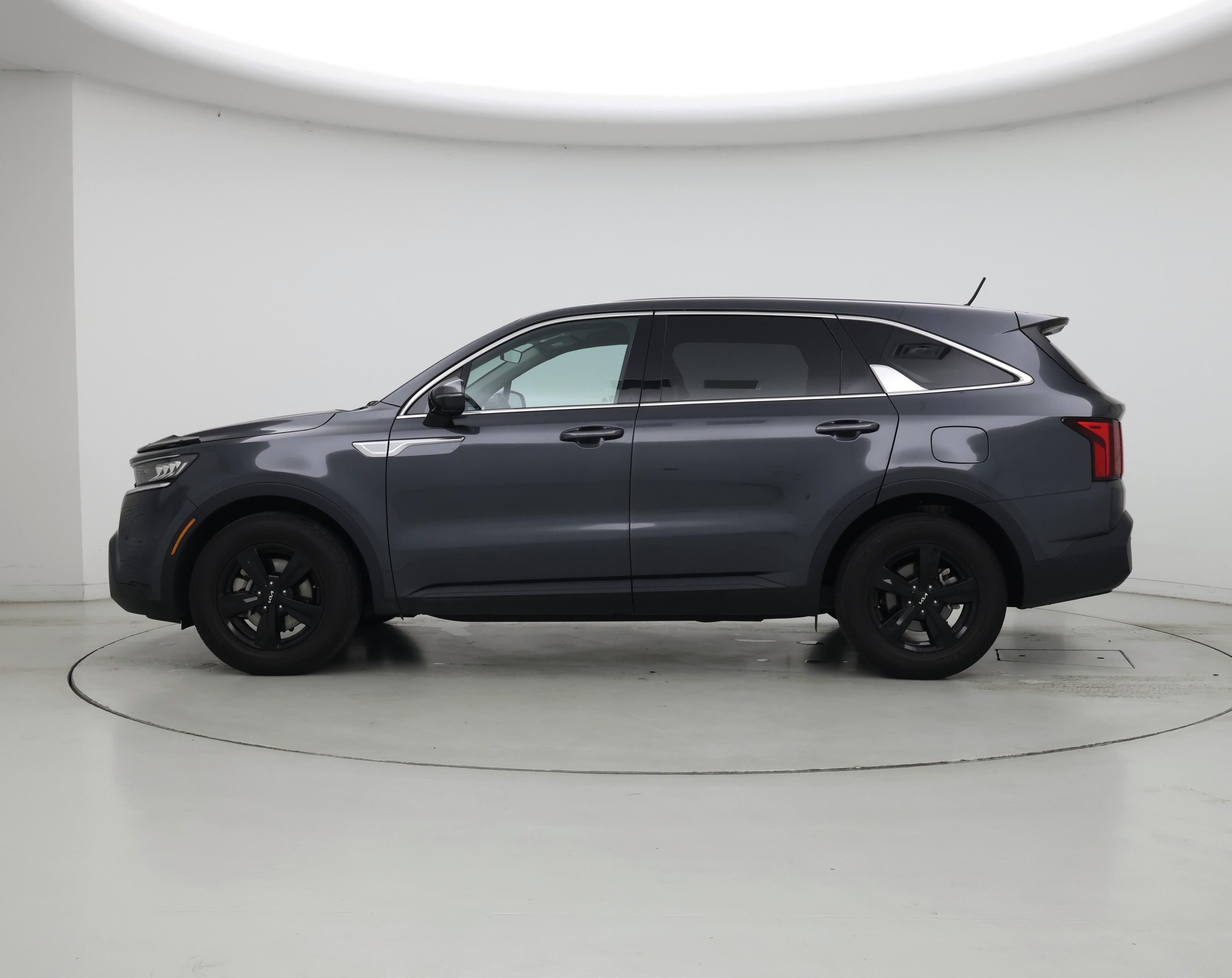 Thumbnail: 2023 Kia Sorento - 3