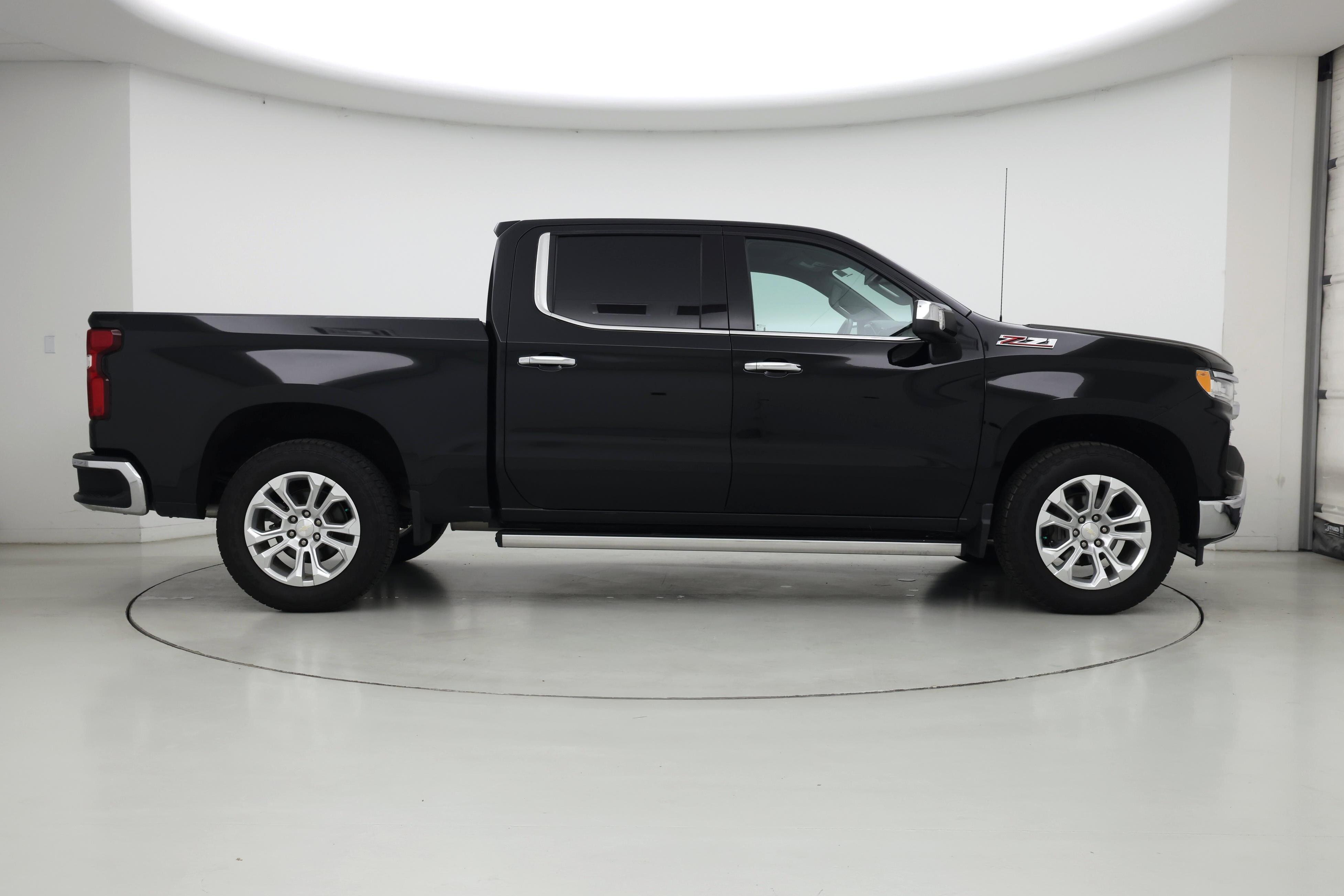Thumbnail: 2023 Chevrolet Silverado 1500 - 7