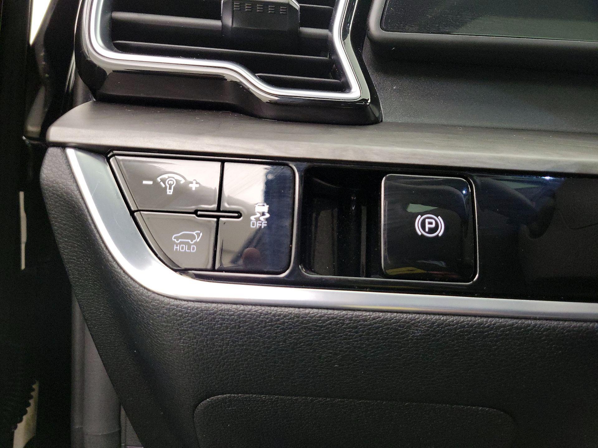 Thumbnail: 2023 Kia Sportage - 13