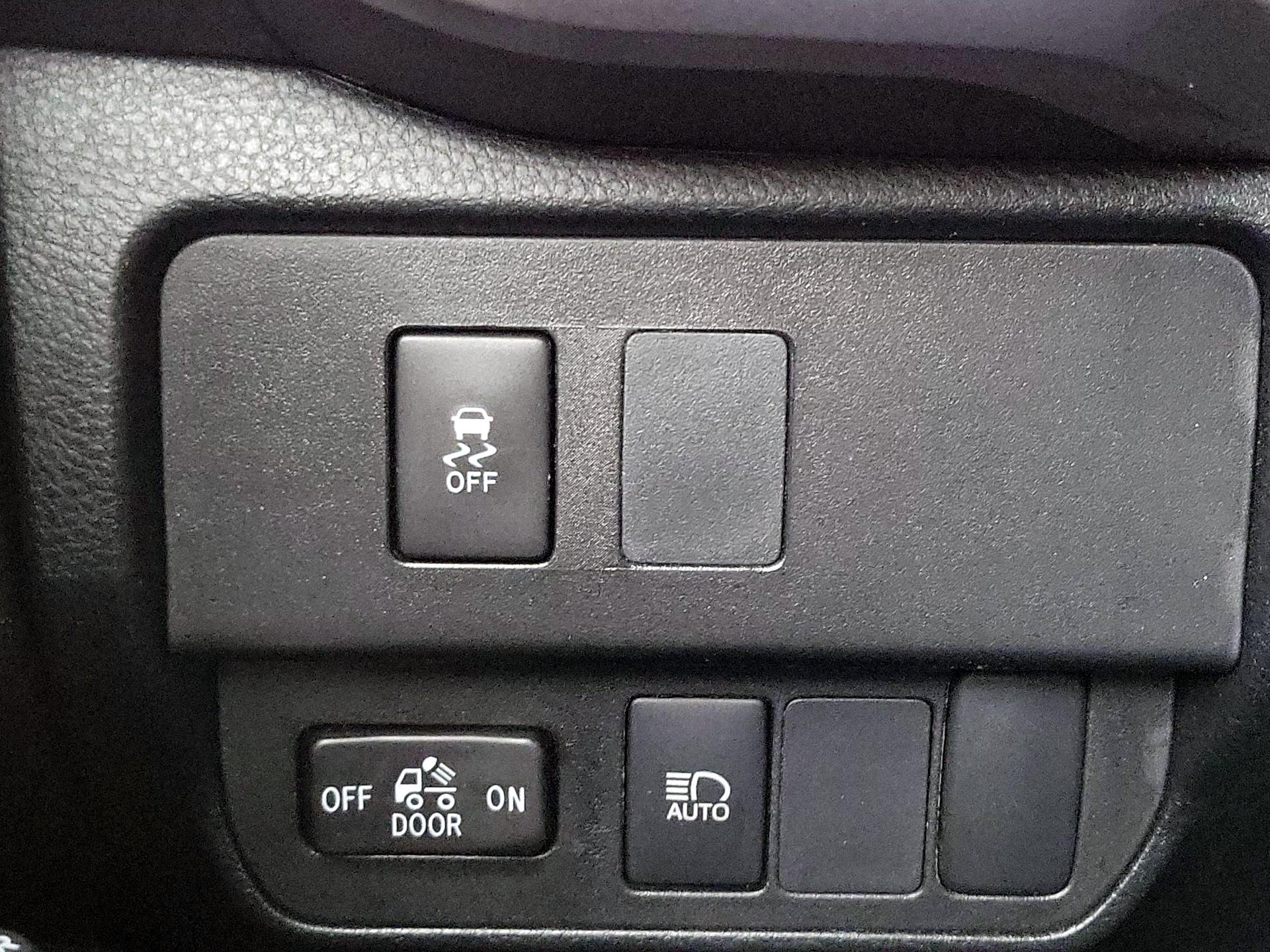 Thumbnail: 2023 Toyota Tacoma - 13