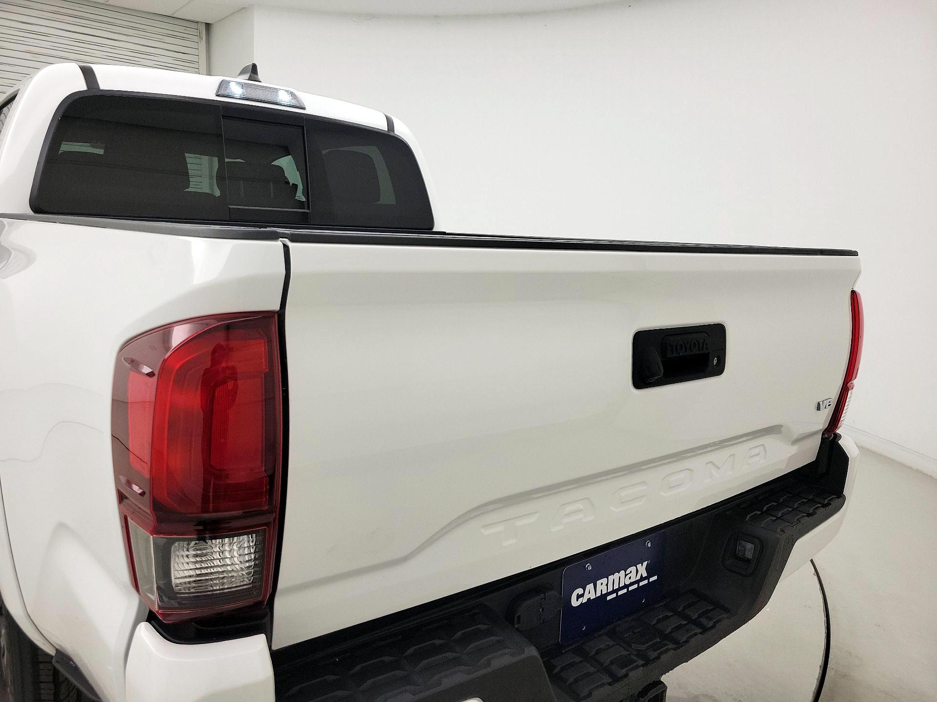 Thumbnail: 2023 Toyota Tacoma - 20