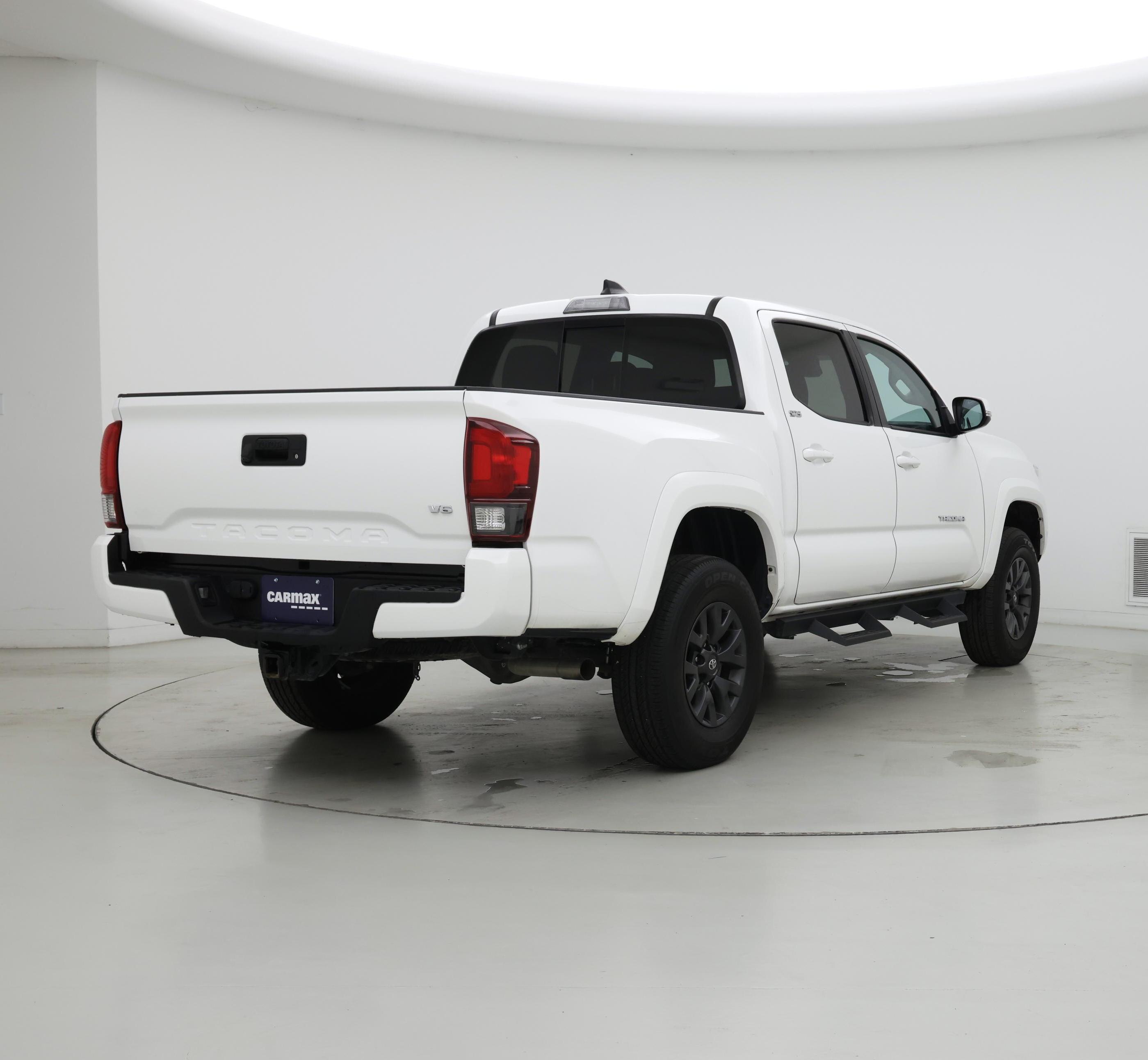 Thumbnail: 2023 Toyota Tacoma - 8