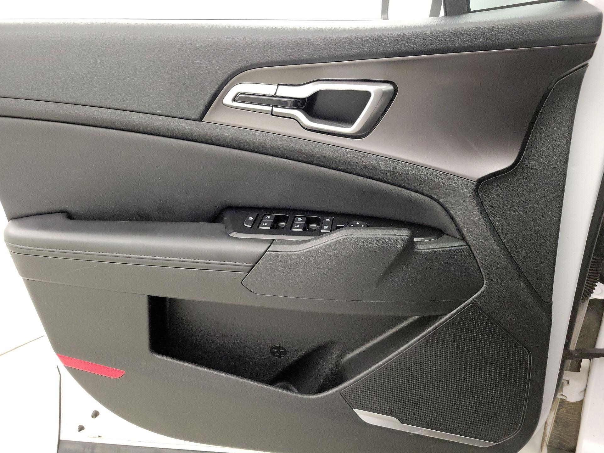 Thumbnail: 2023 Kia Sportage - 12