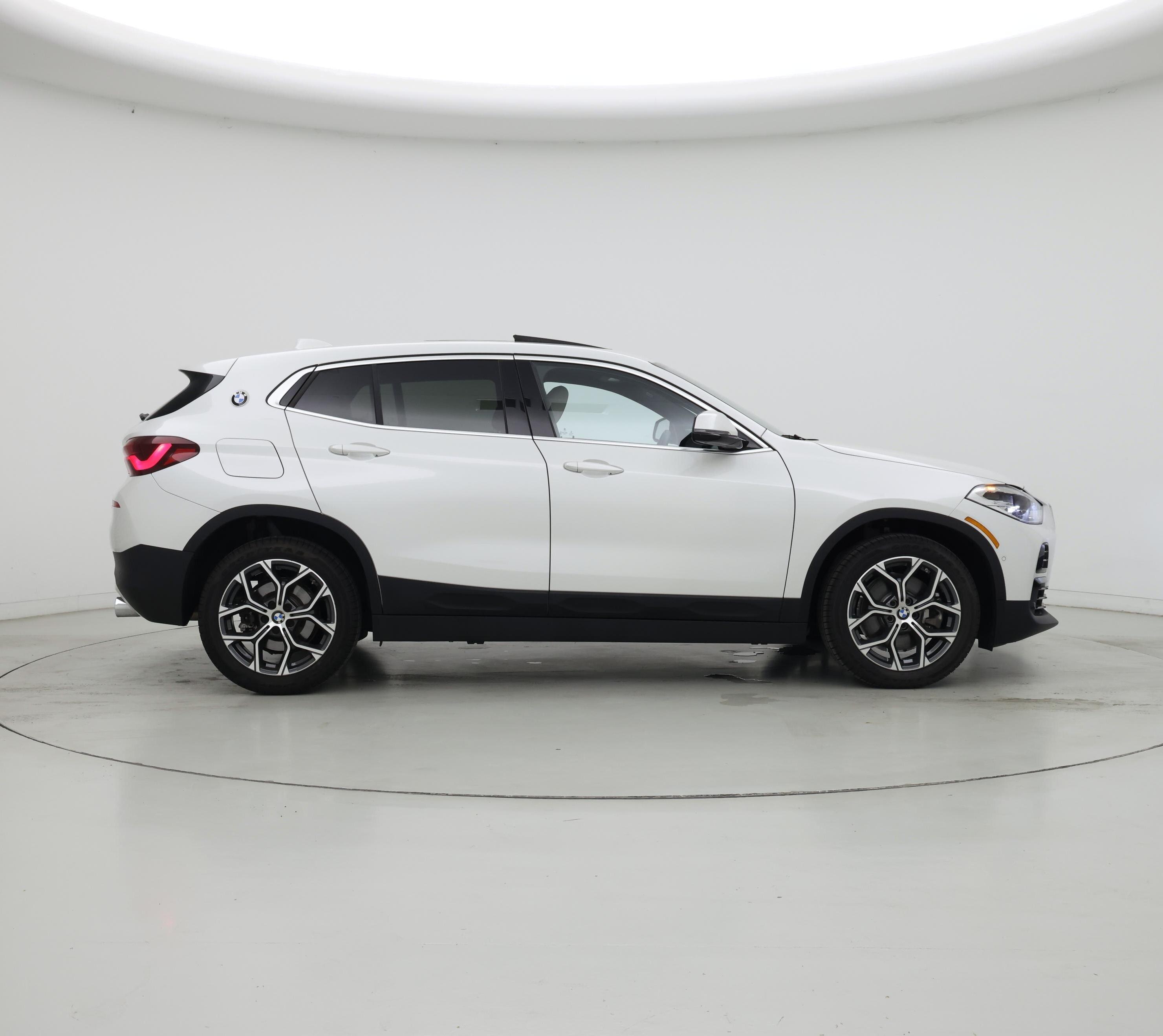 Thumbnail: 2023 BMW X2 - 7