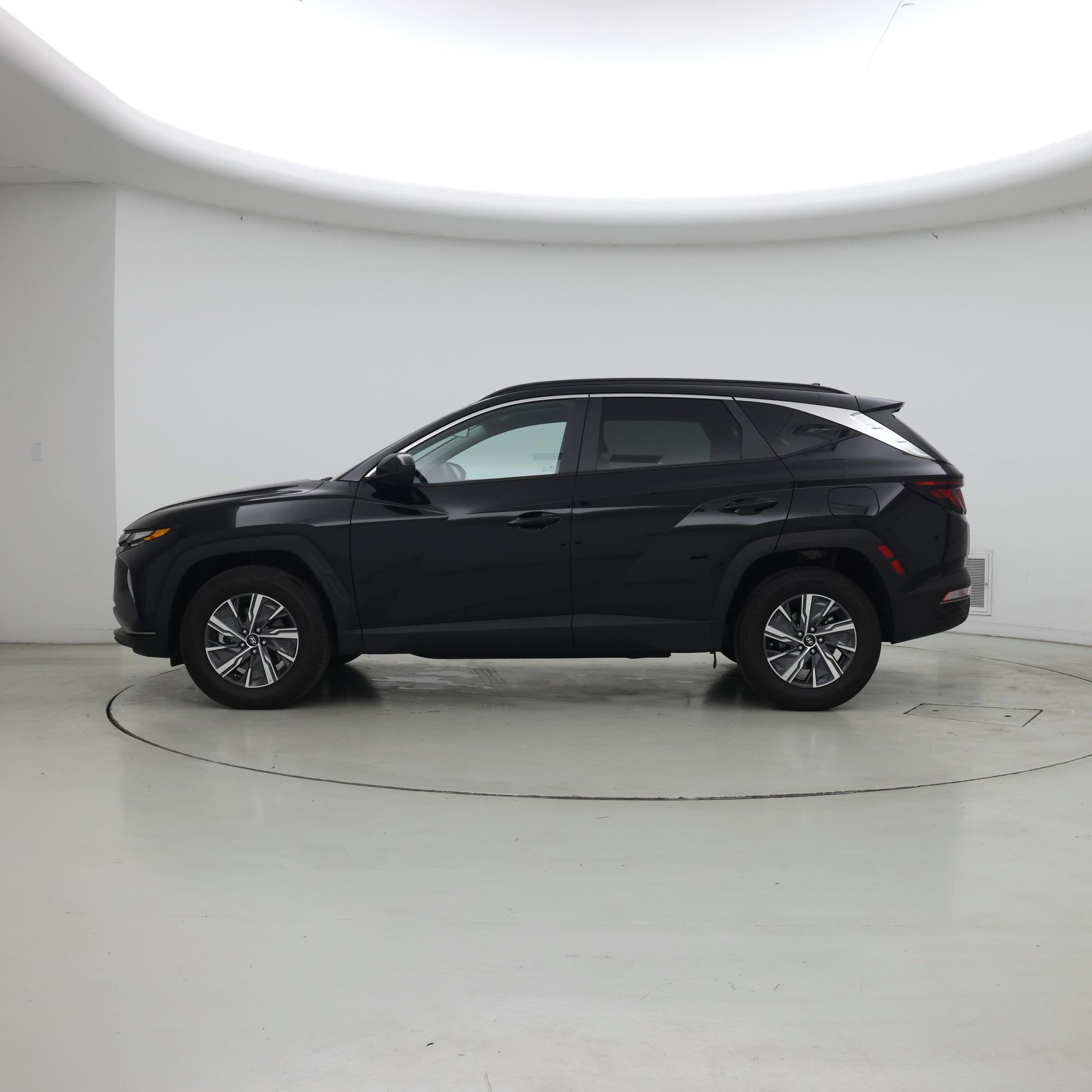 Thumbnail: 2024 Hyundai Tucson - 3