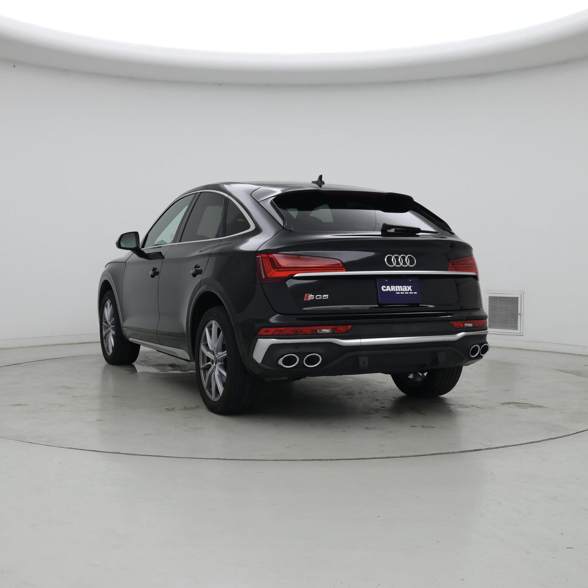 Thumbnail: 2022 Audi SQ5 - 2