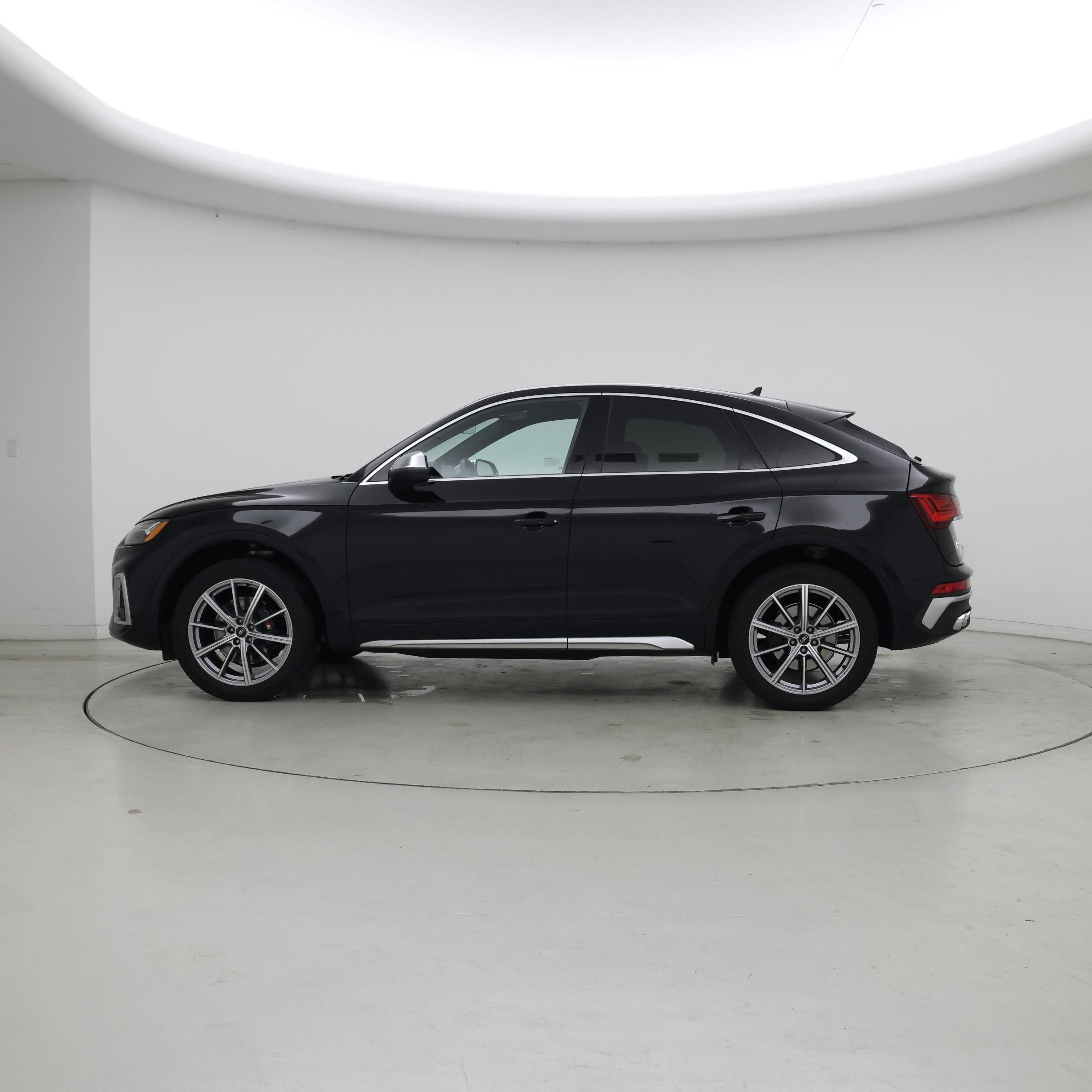 Thumbnail: 2022 Audi SQ5 - 3
