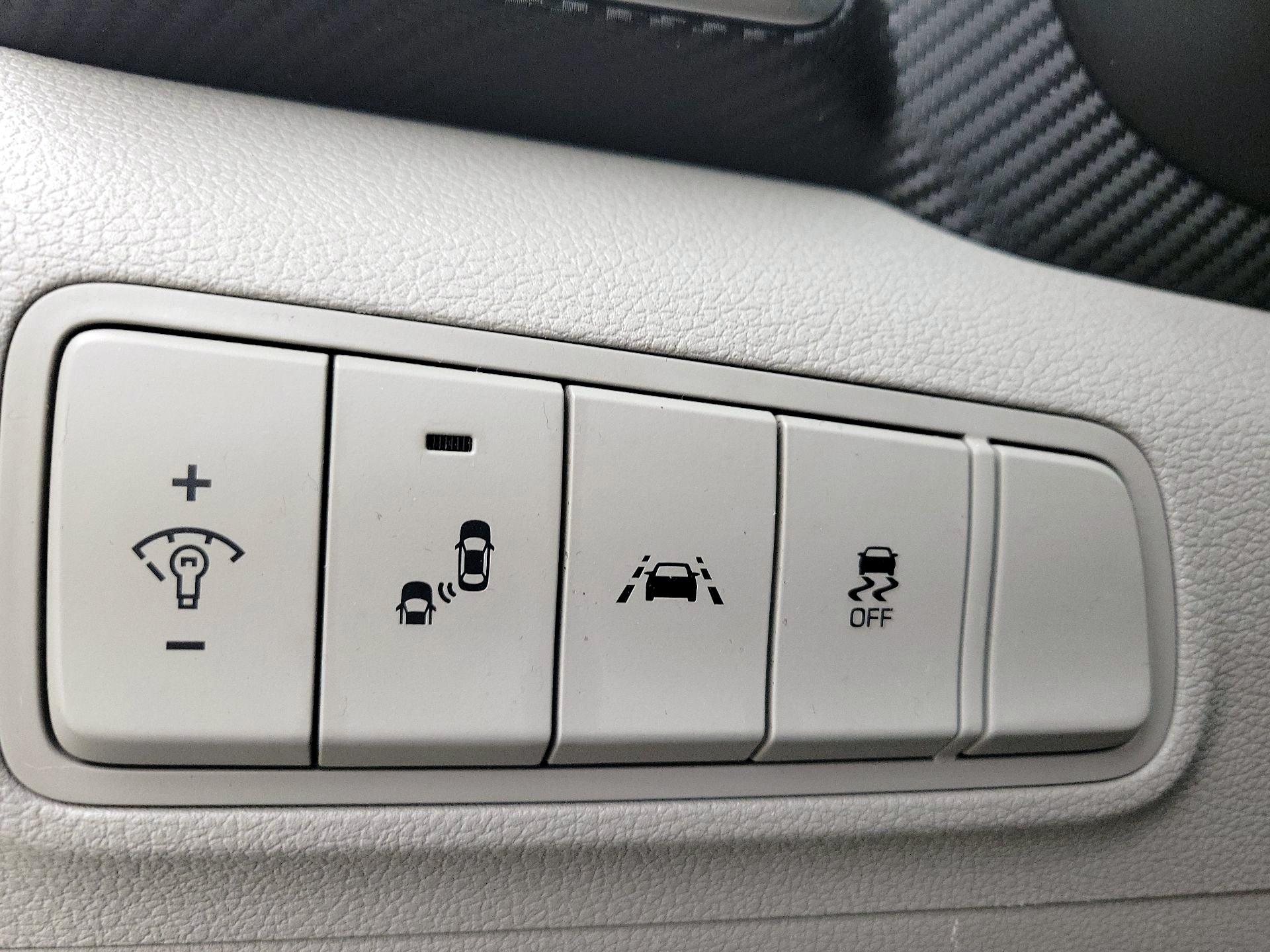 Thumbnail: 2021 Hyundai Tucson - 13