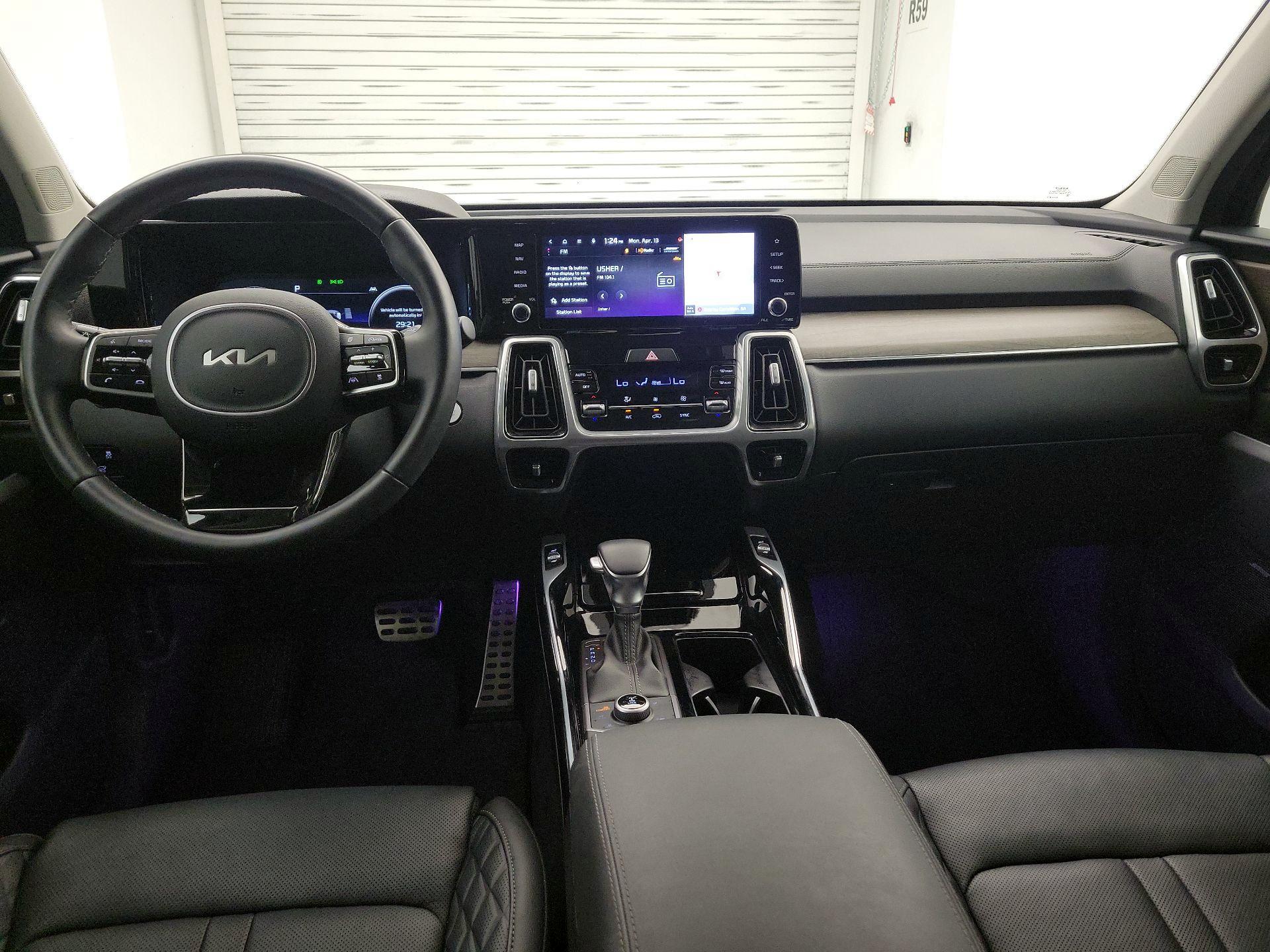 Thumbnail: 2023 Kia Sorento - 9