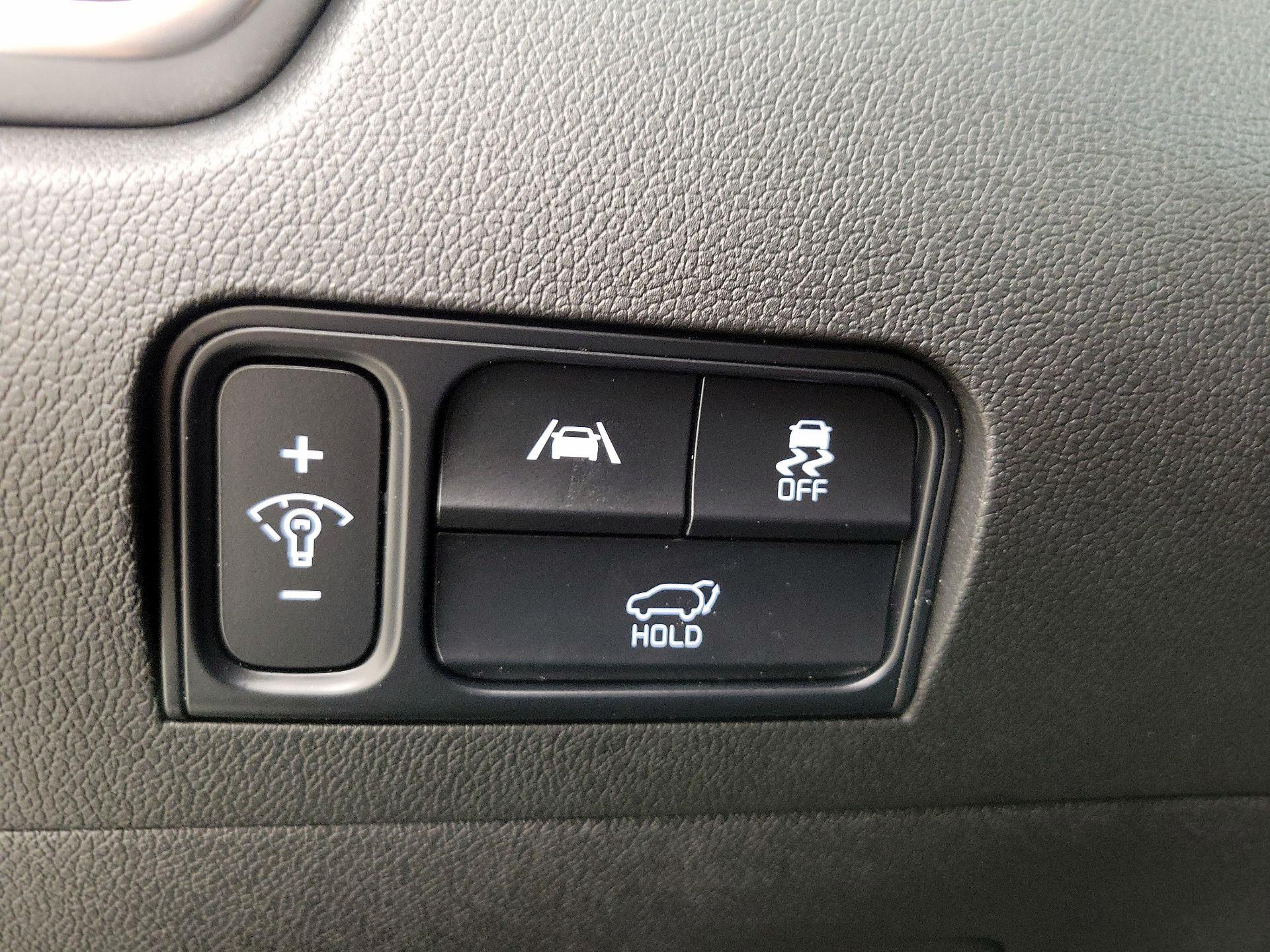 Thumbnail: 2023 Kia Sorento - 13