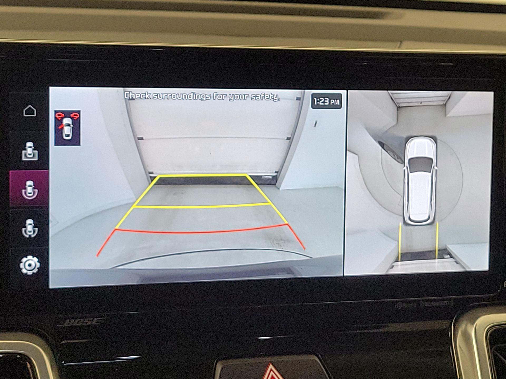 Thumbnail: 2023 Kia Sorento - 15