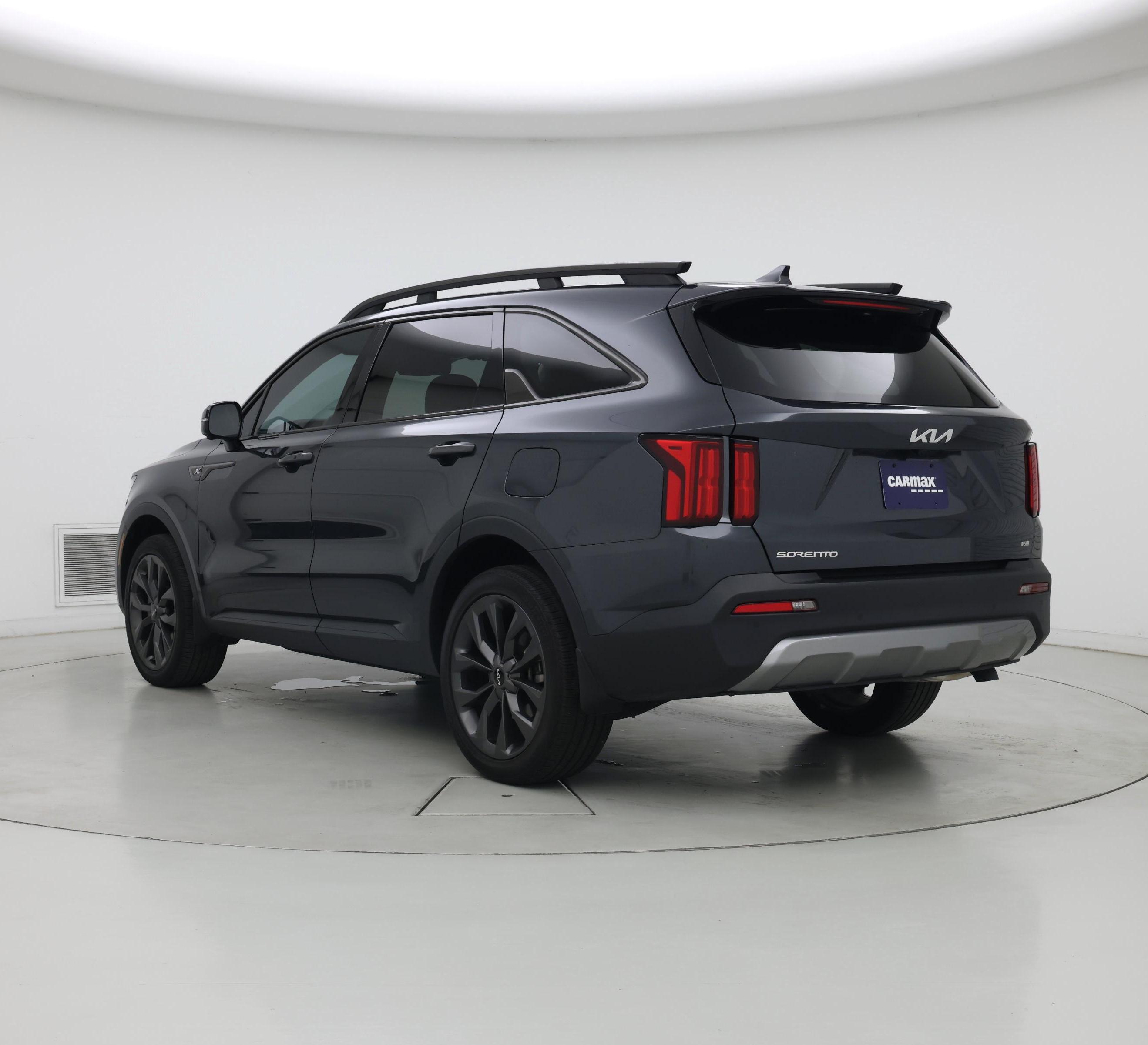 Thumbnail: 2023 Kia Sorento - 2