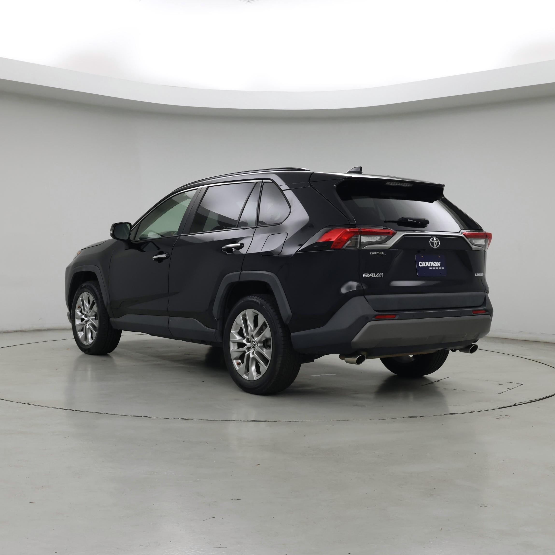 Thumbnail: 2019 Toyota RAV4 - 2