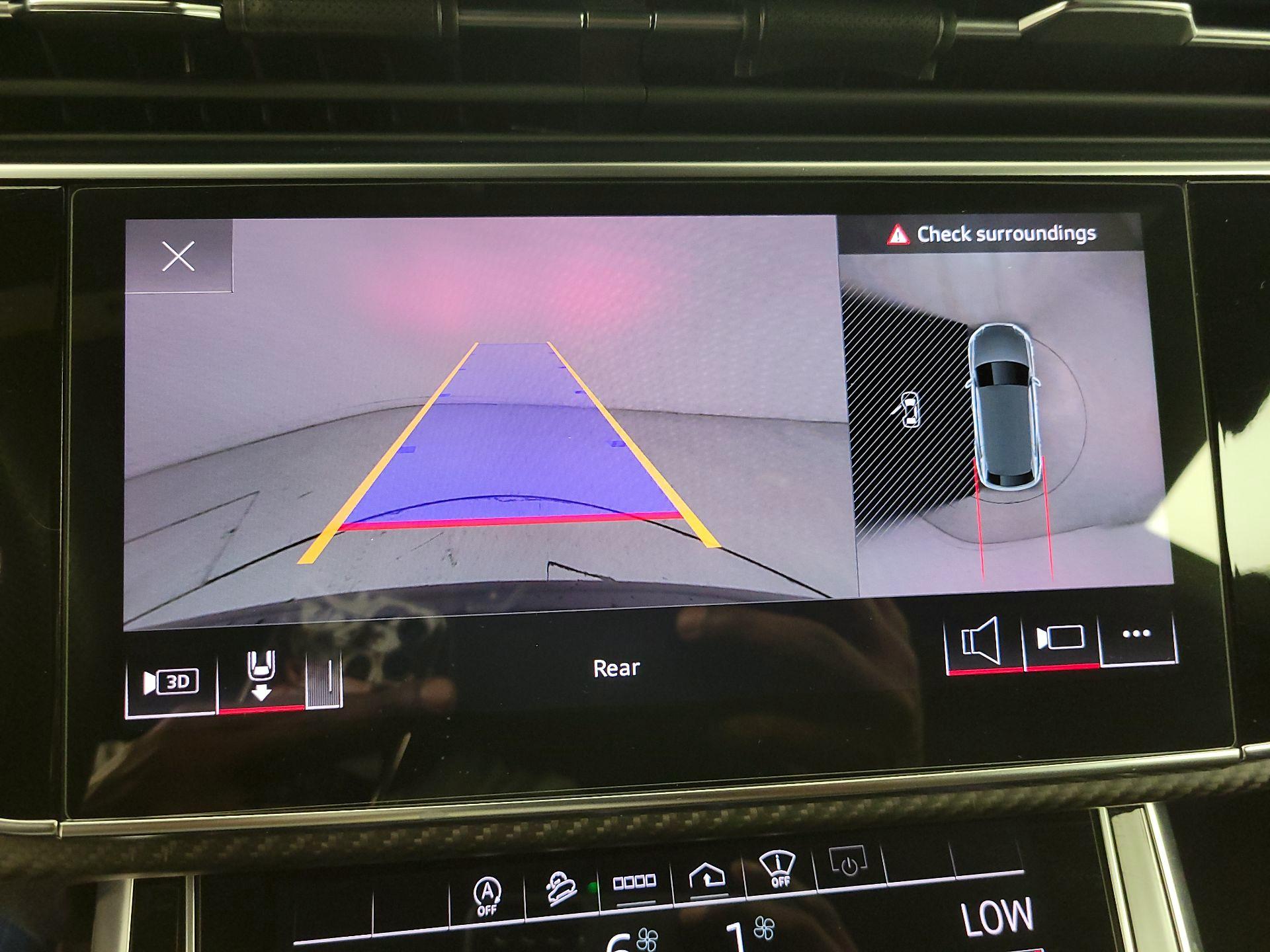 Thumbnail: 2021 Audi RS Q8 - 15