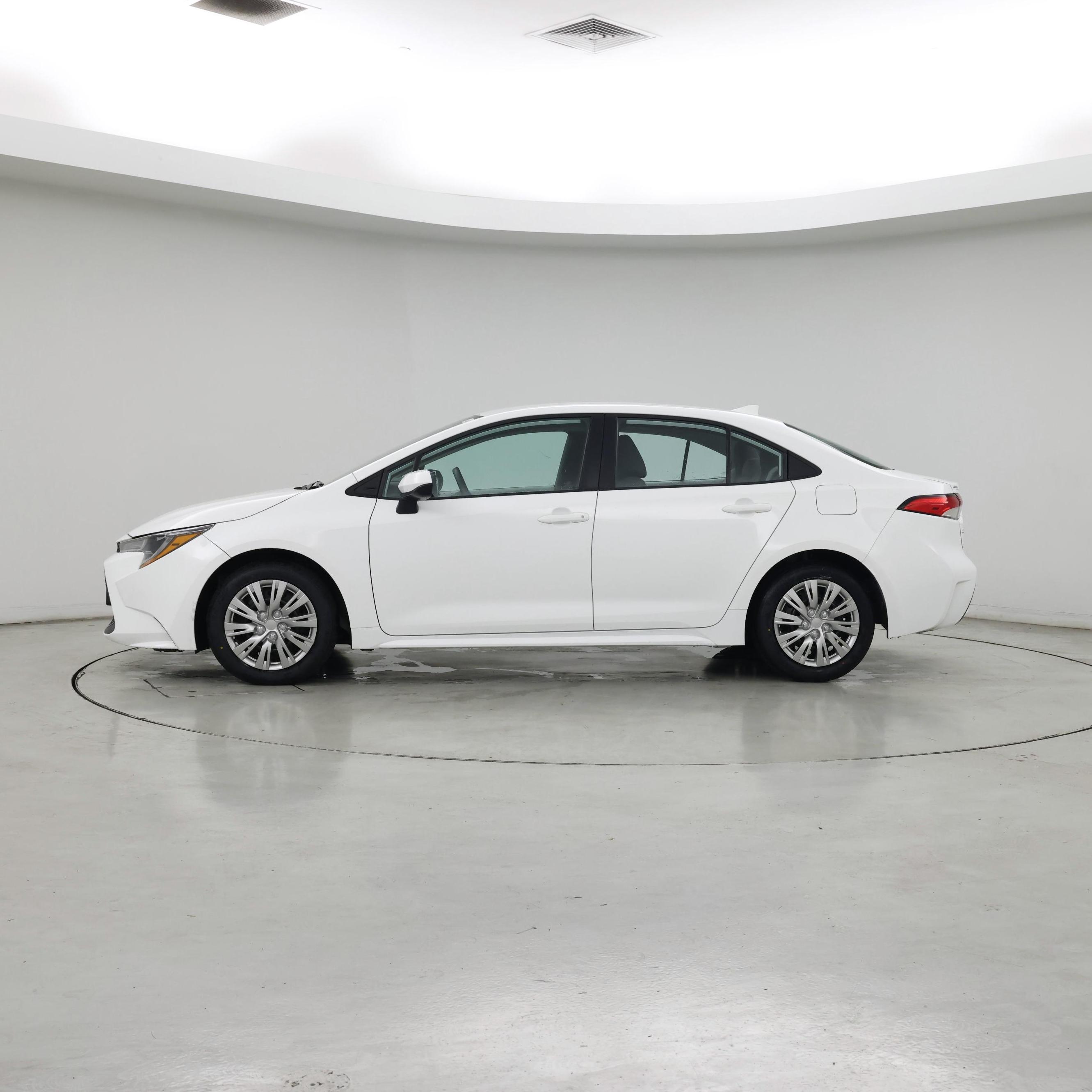 Thumbnail: 2022 Toyota Corolla - 3