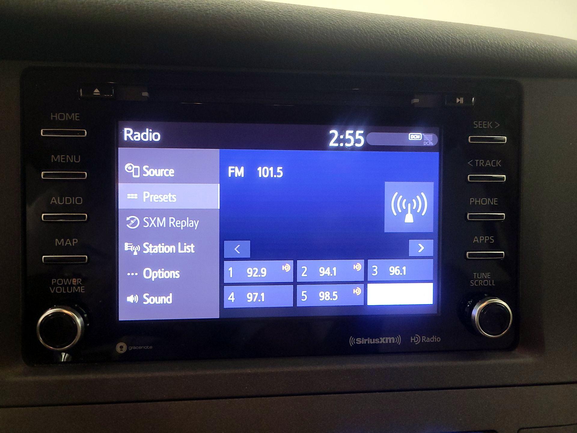 Thumbnail: 2020 Toyota Sienna - 15