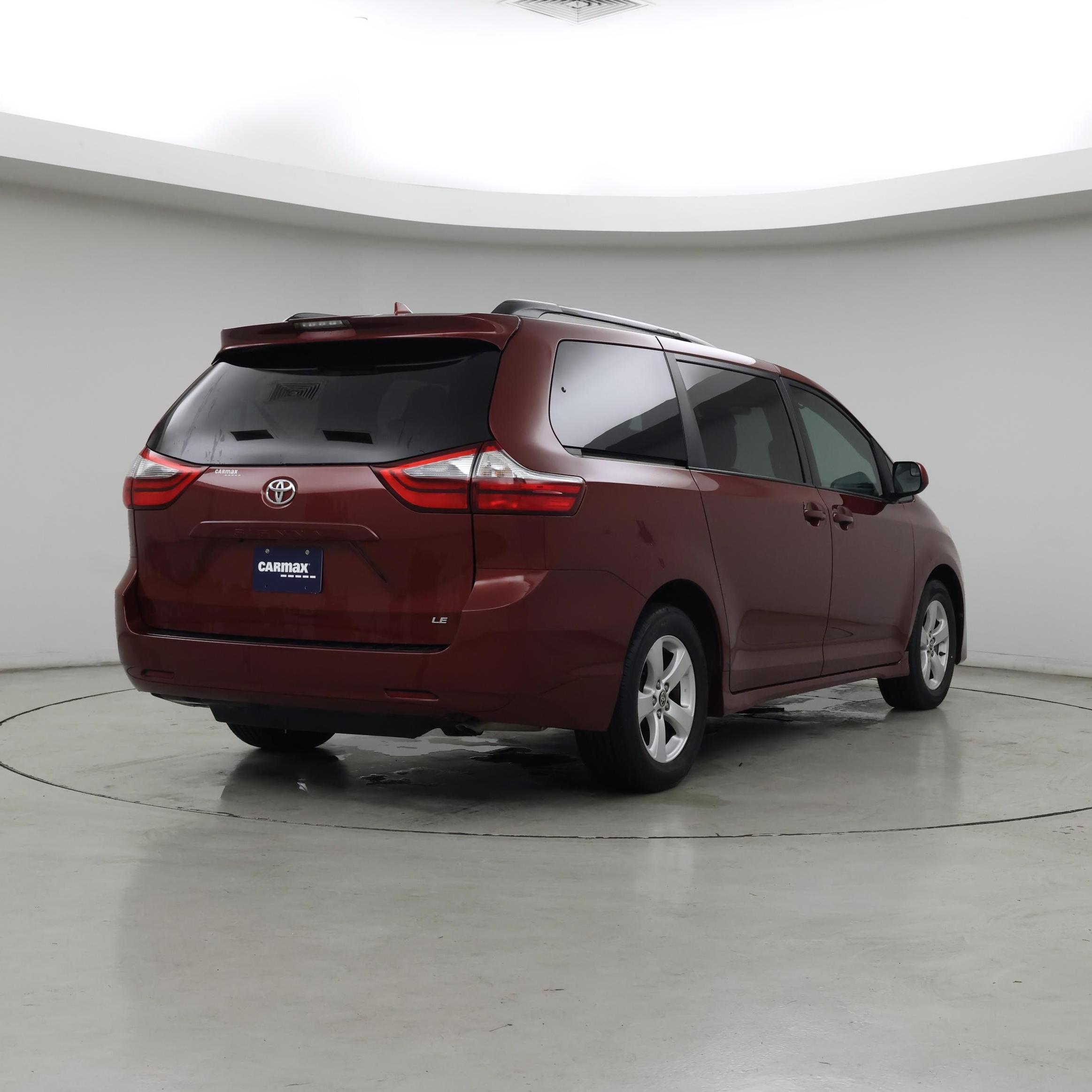 Thumbnail: 2020 Toyota Sienna - 8