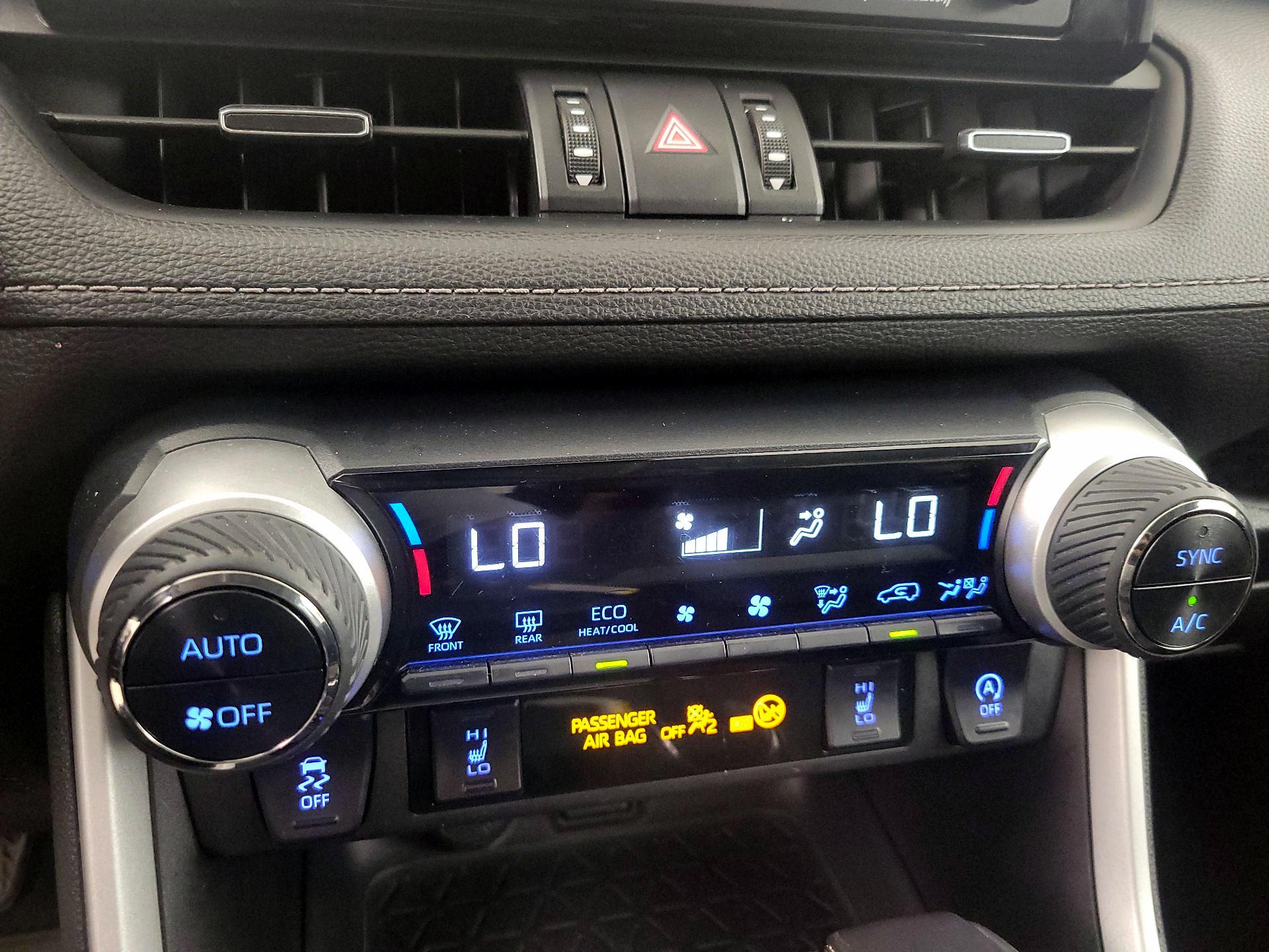 Thumbnail: 2021 Toyota RAV4 - 16