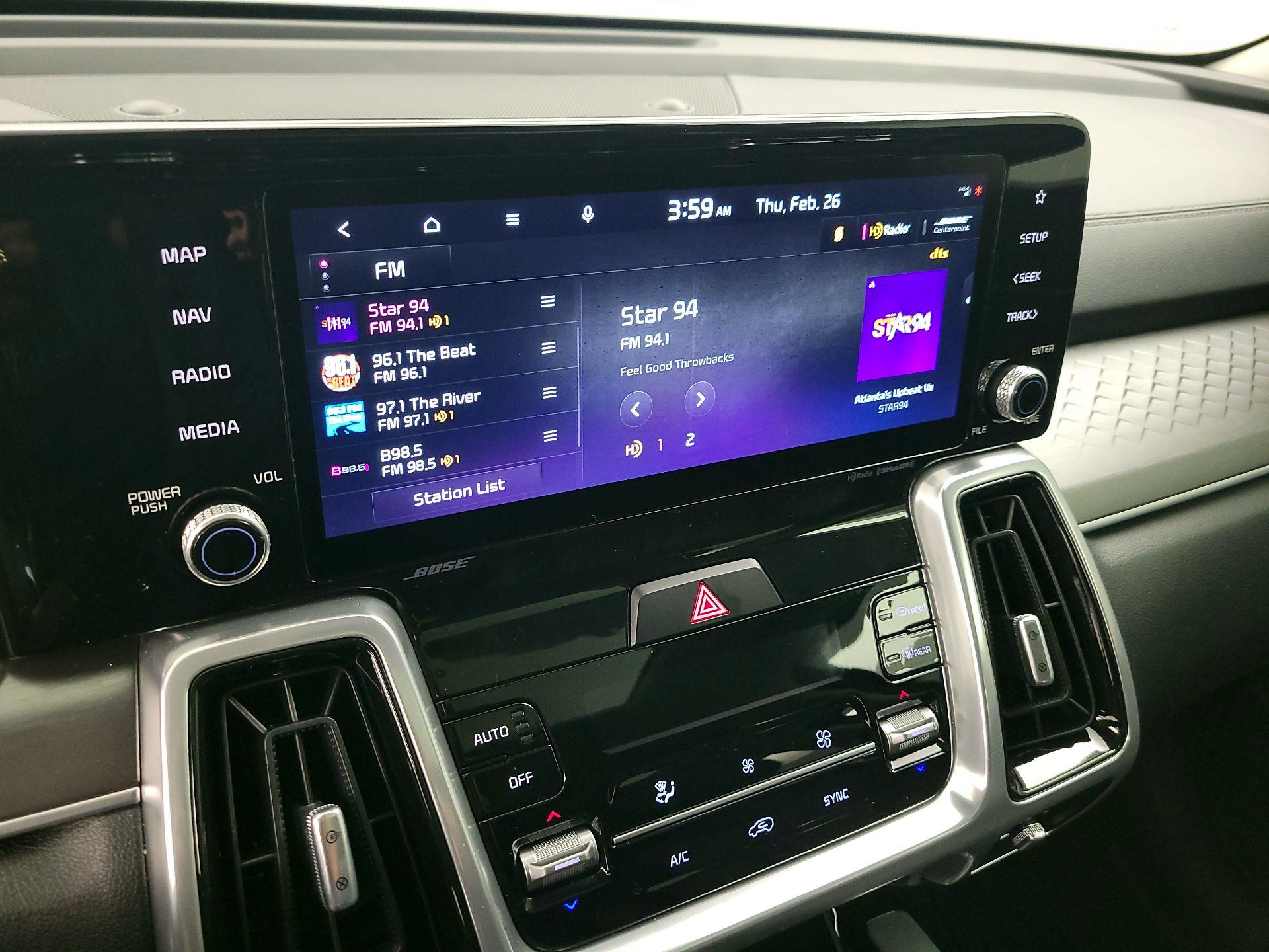 Thumbnail: 2023 Kia Sorento - 16