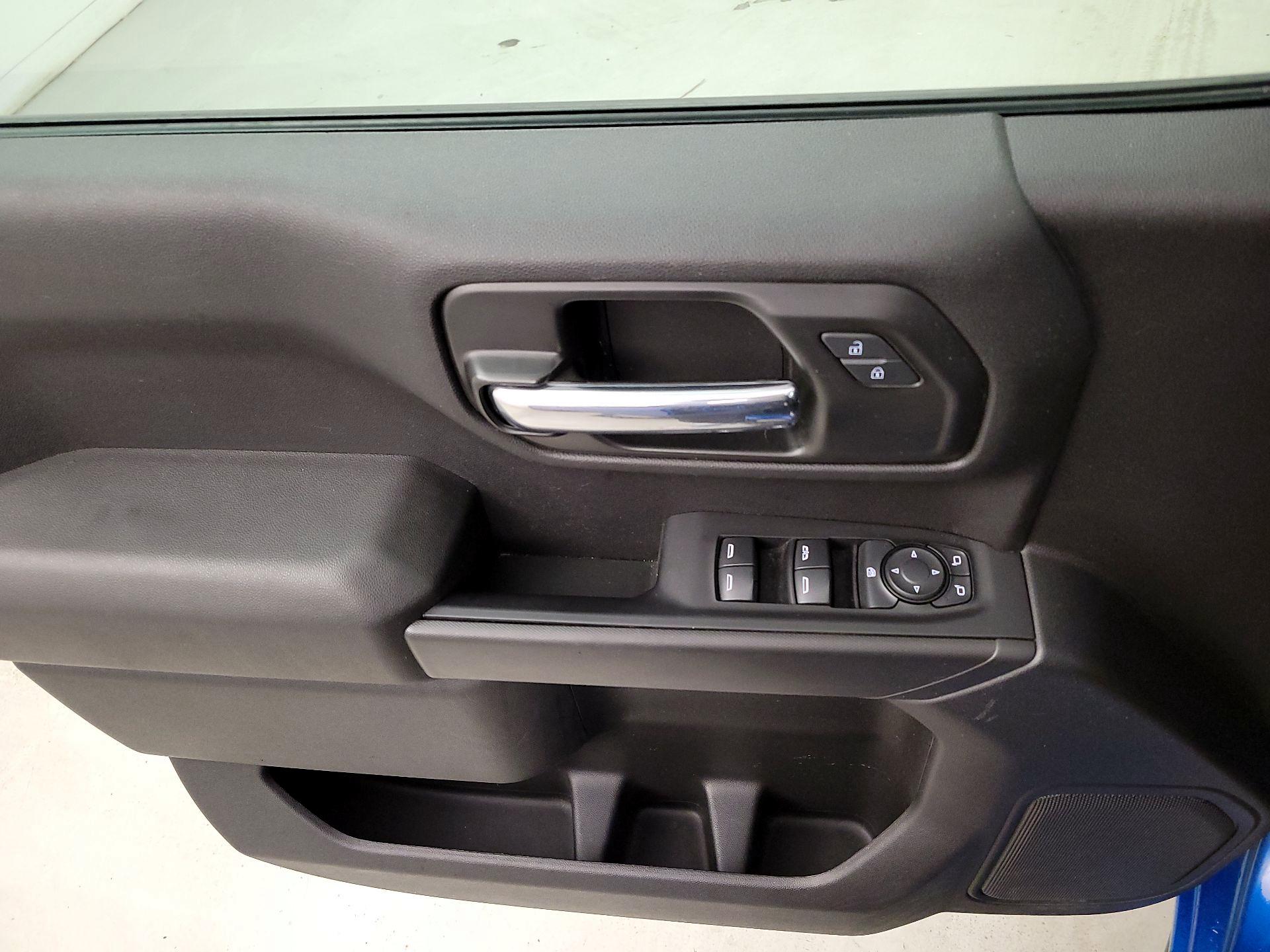 Thumbnail: 2022 Chevrolet Silverado 1500 - 12