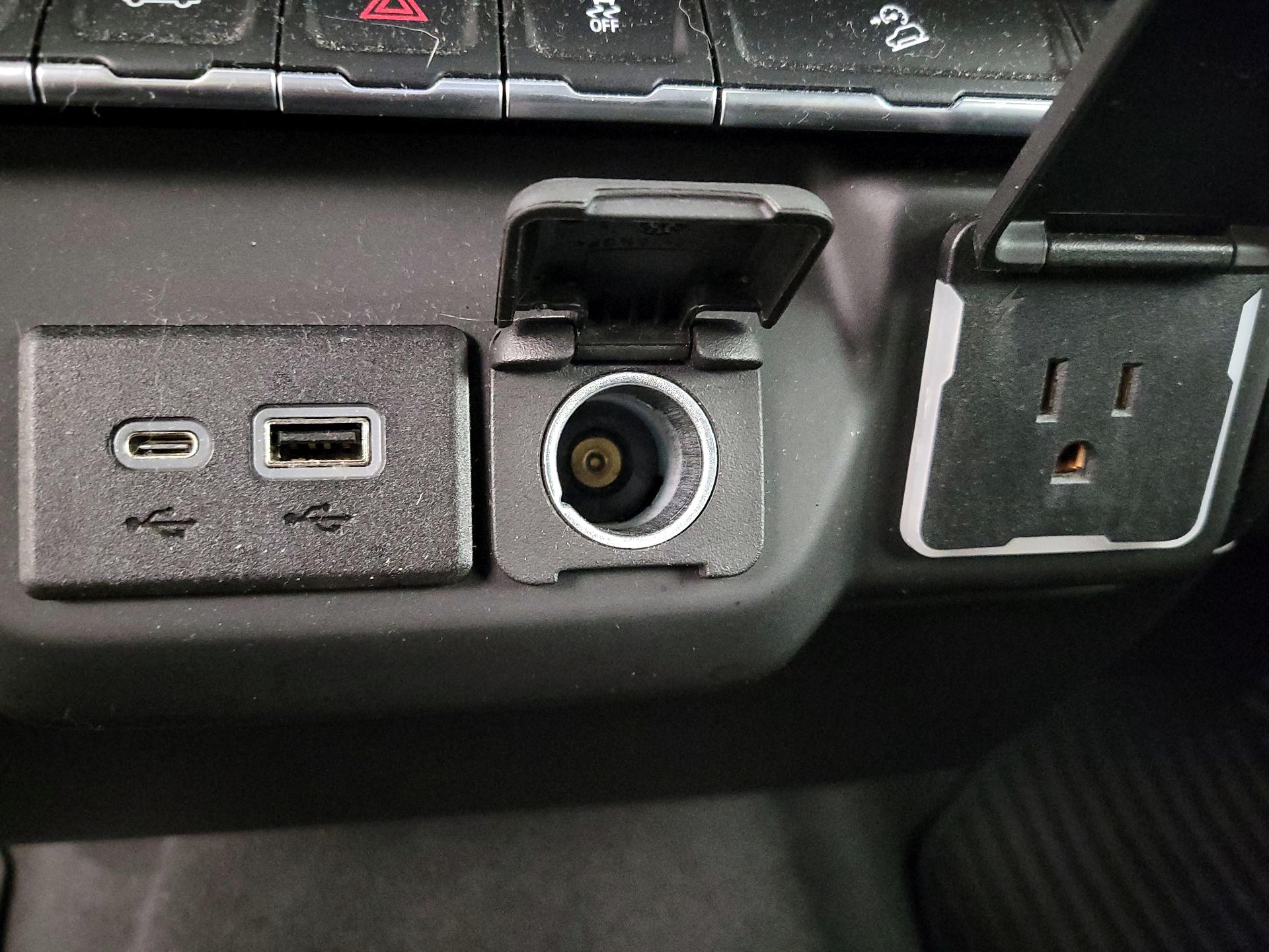 Thumbnail: 2022 Chevrolet Silverado 1500 - 18